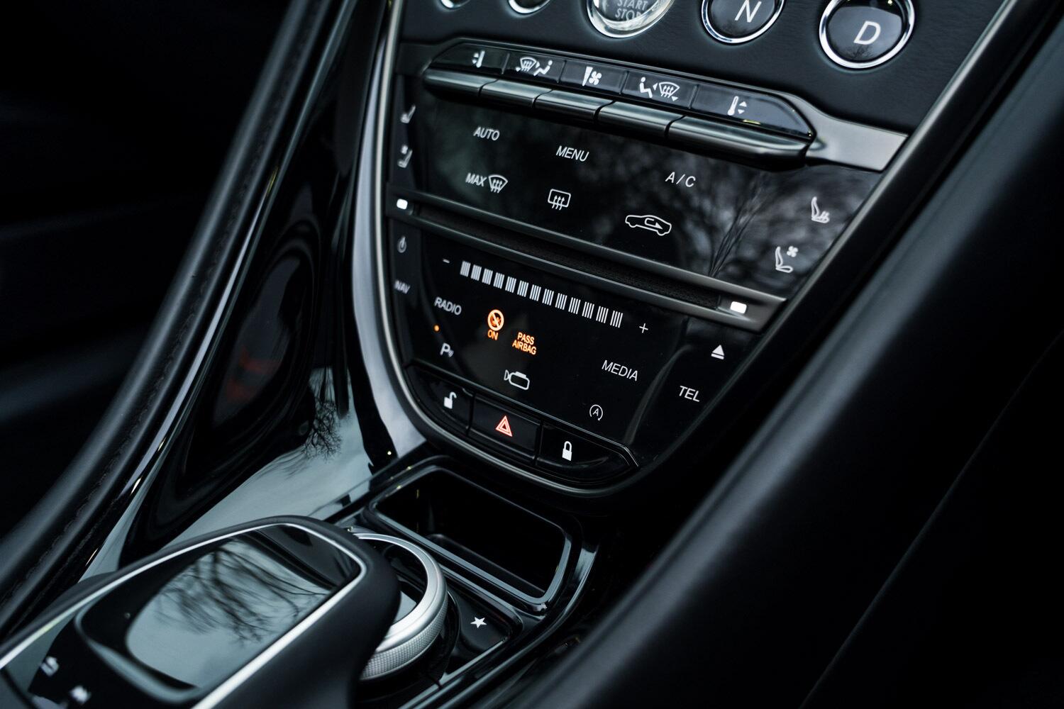 Aston Martin DB11 view 38