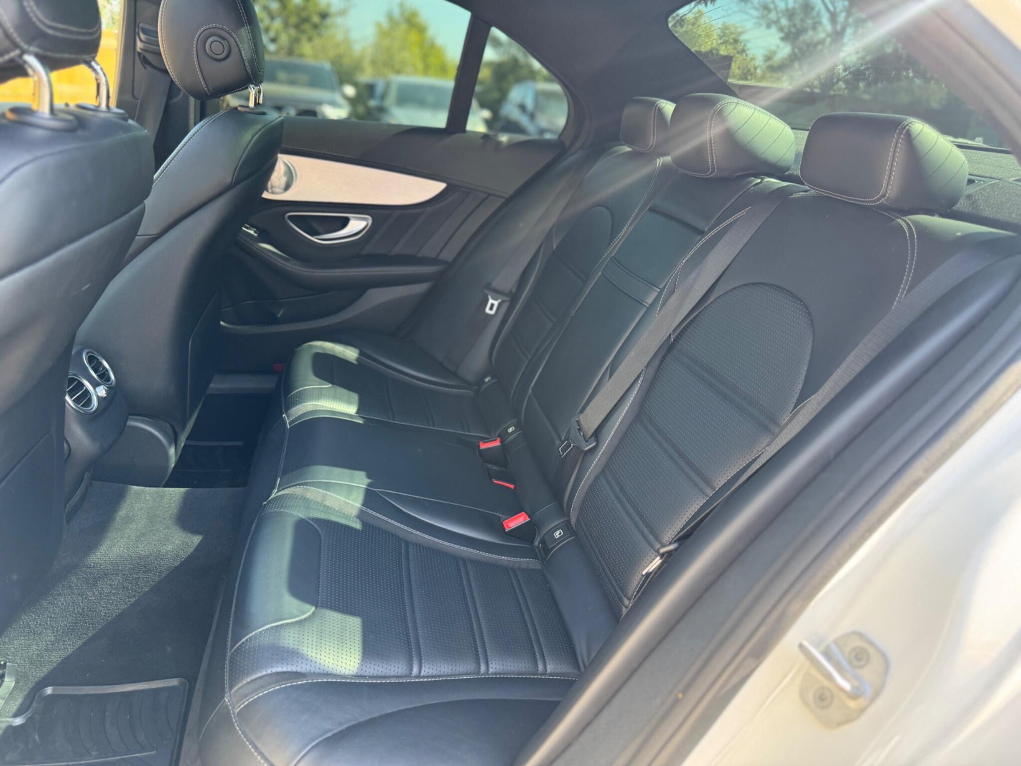 Mercedes-Benz C-Class view 24