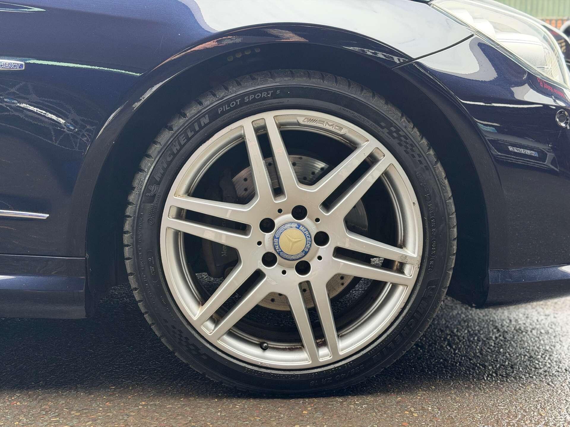 Mercedes-Benz E Class view 15