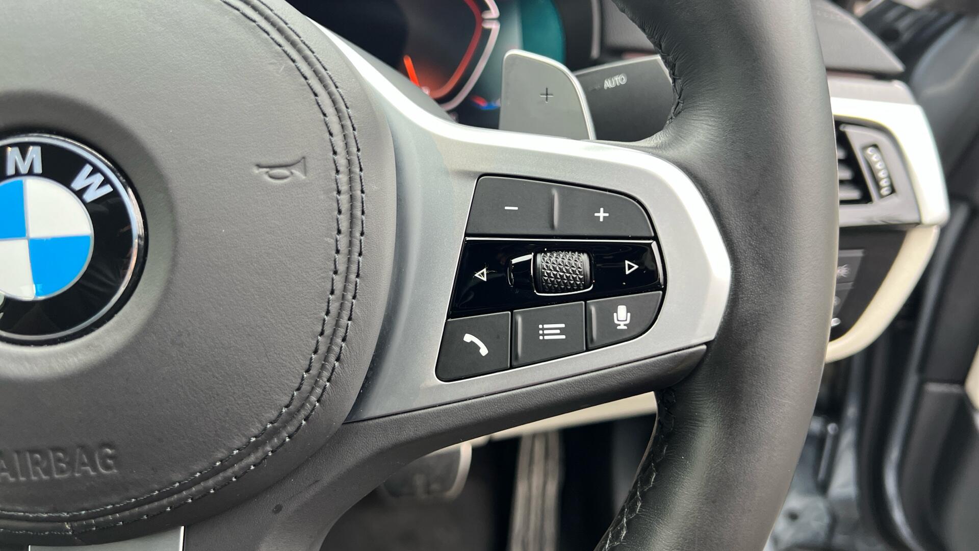 BMW 5 Series view 18