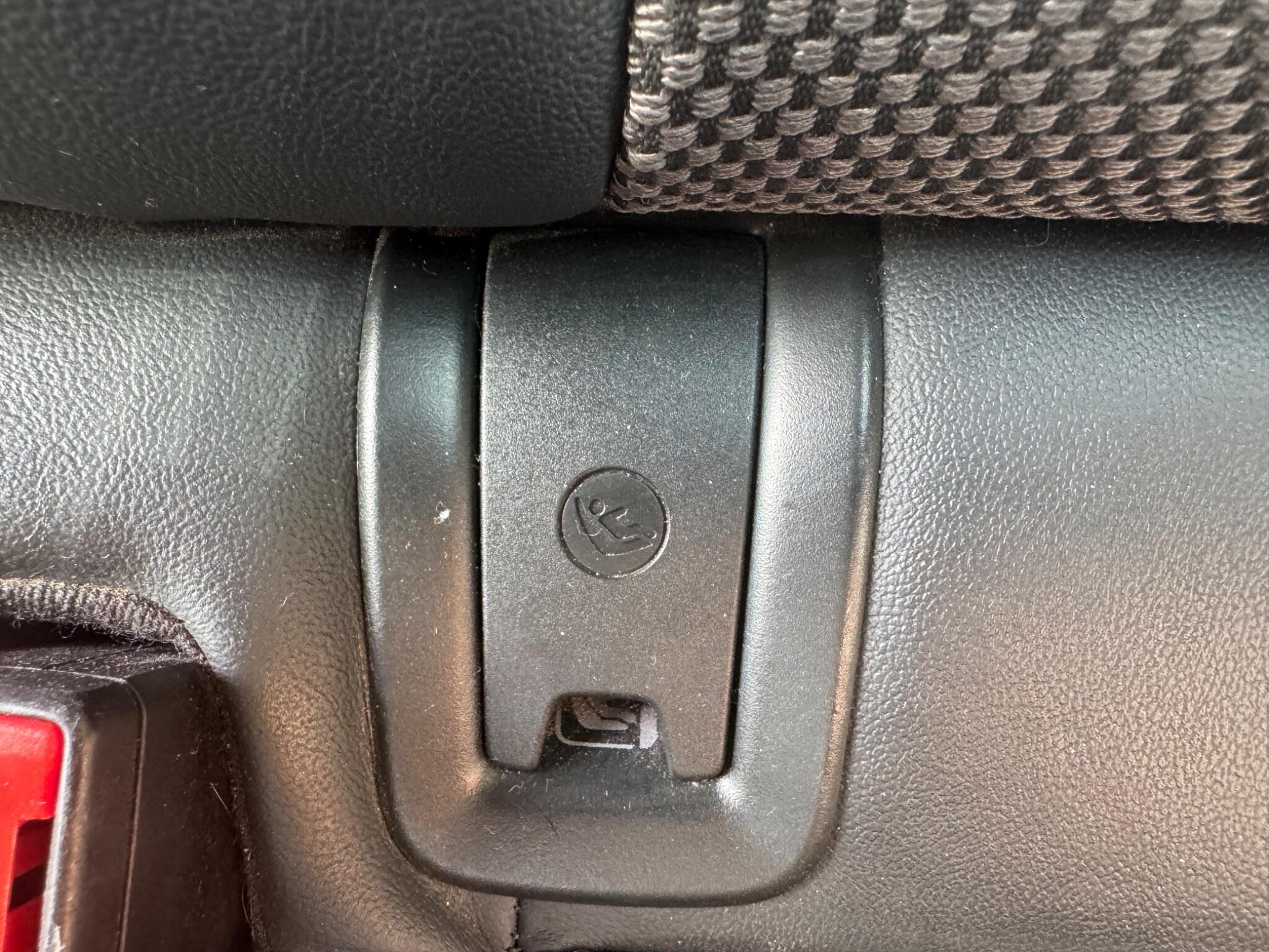 Audi A4 view 26
