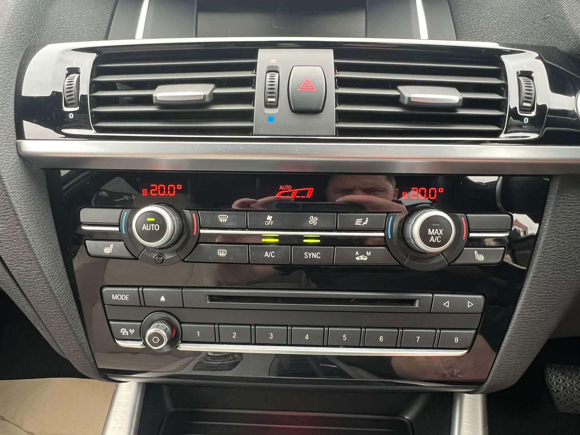 BMW X3 view 21