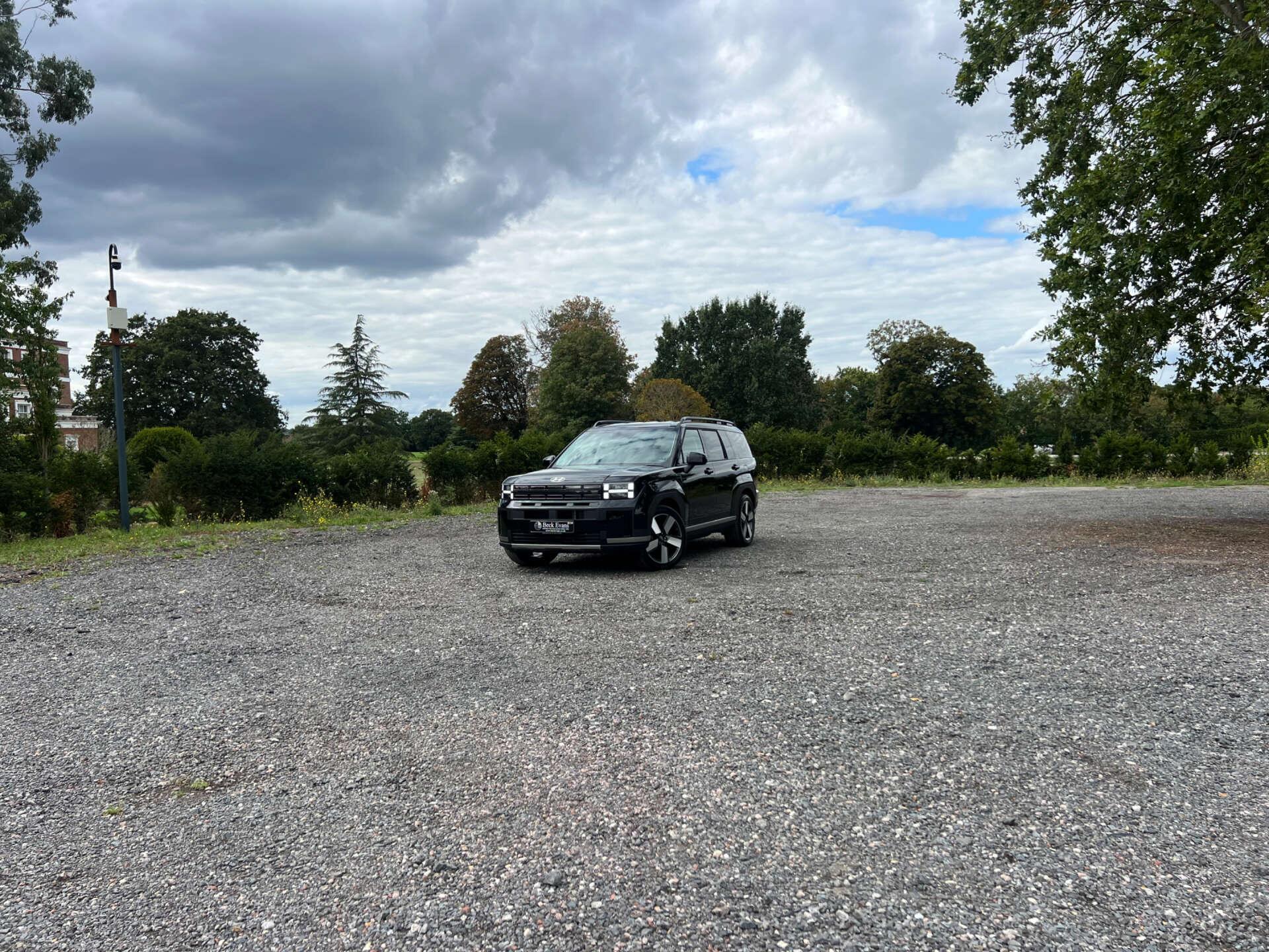 Hyundai Santa Fe view 16