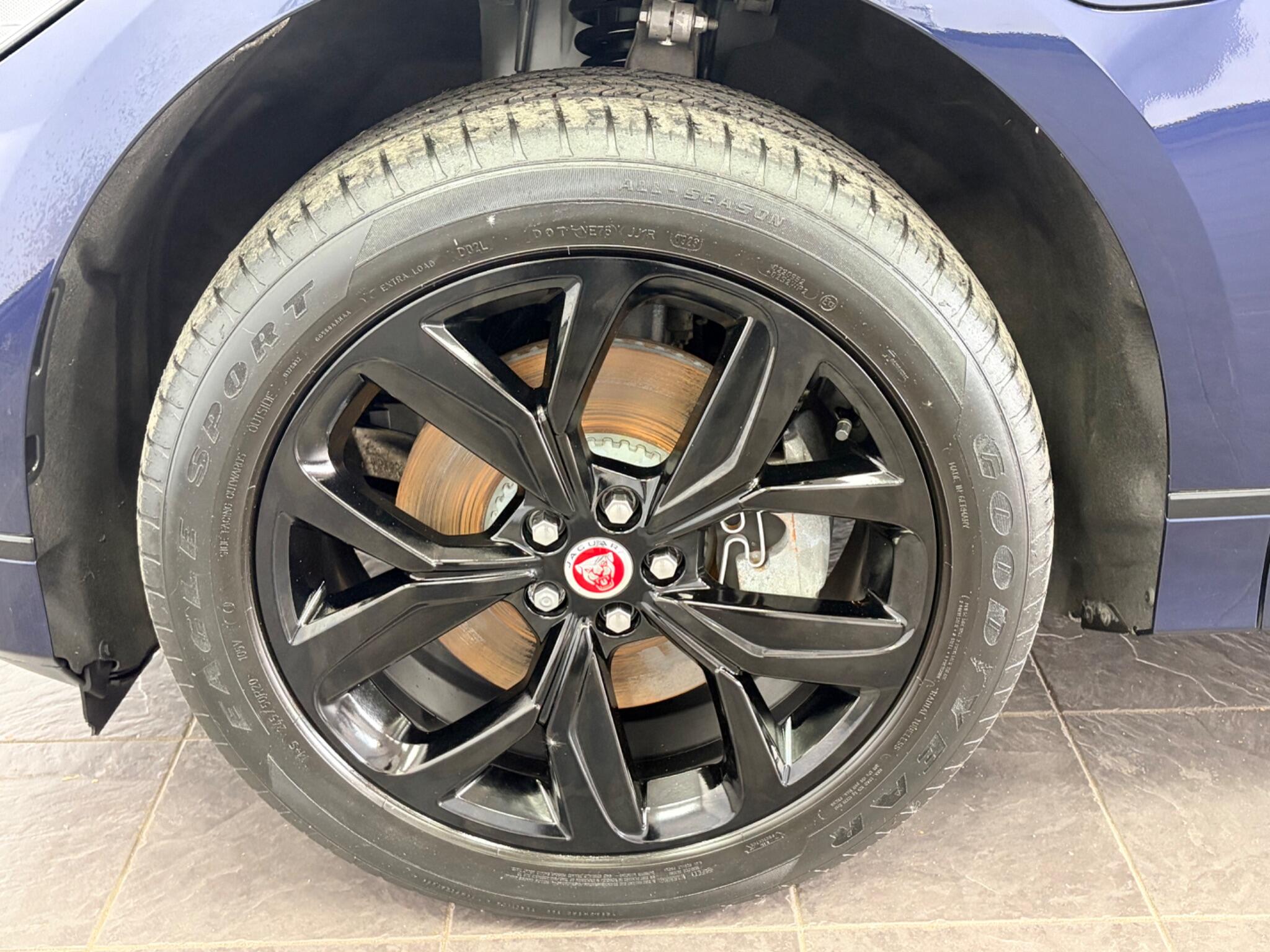Jaguar I-Pace view 23