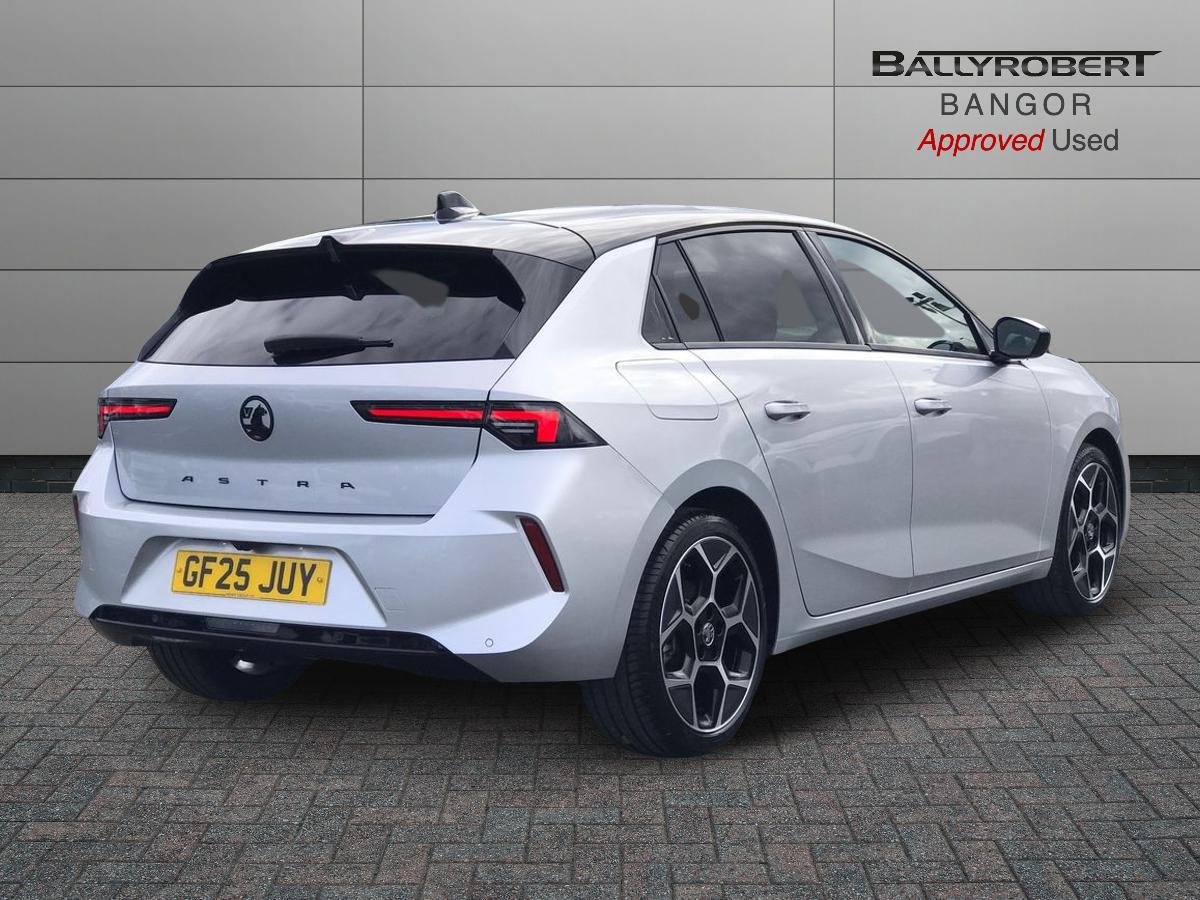 Vauxhall Astra view 15