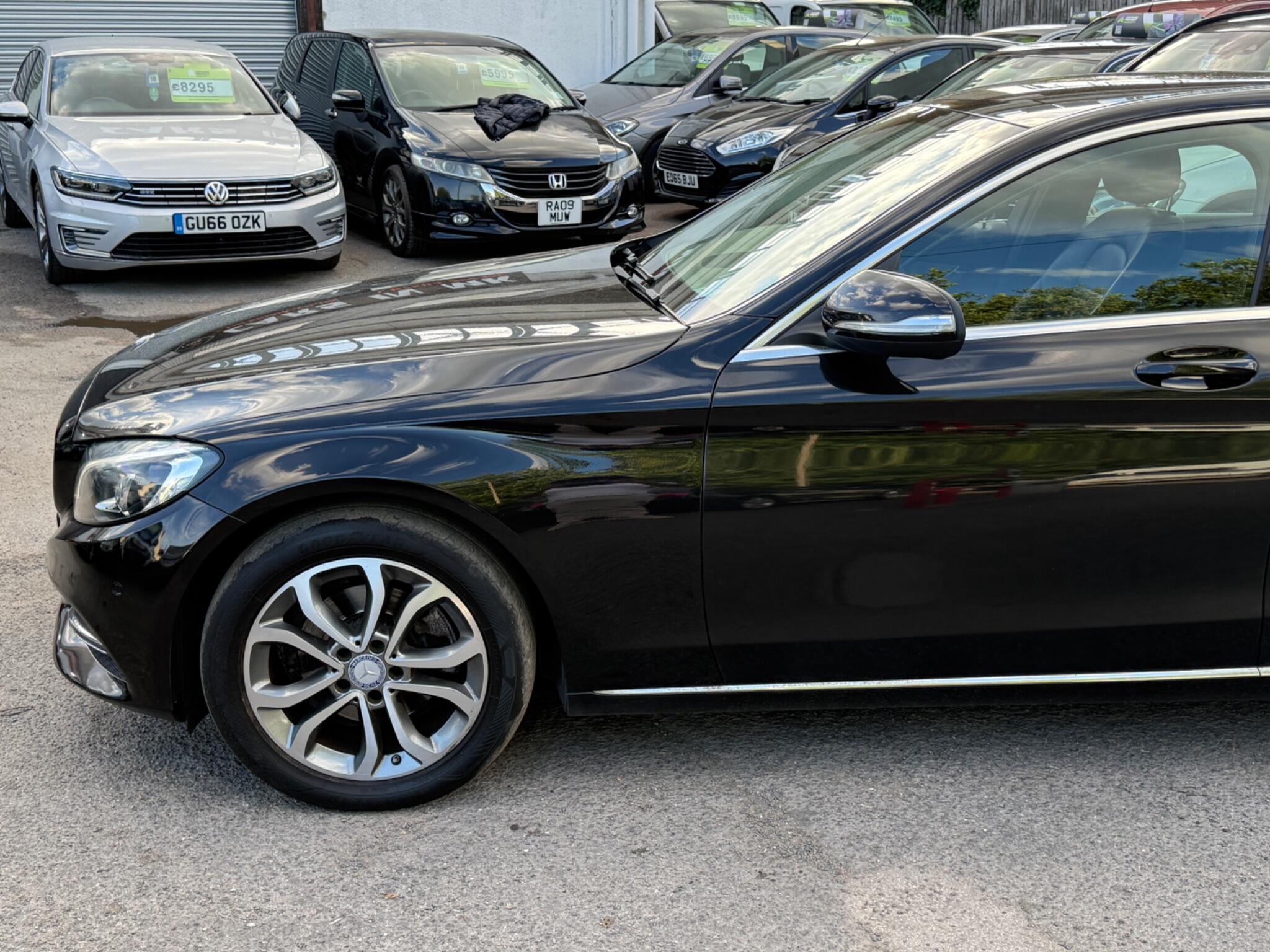 Mercedes-Benz C Class - Image 12