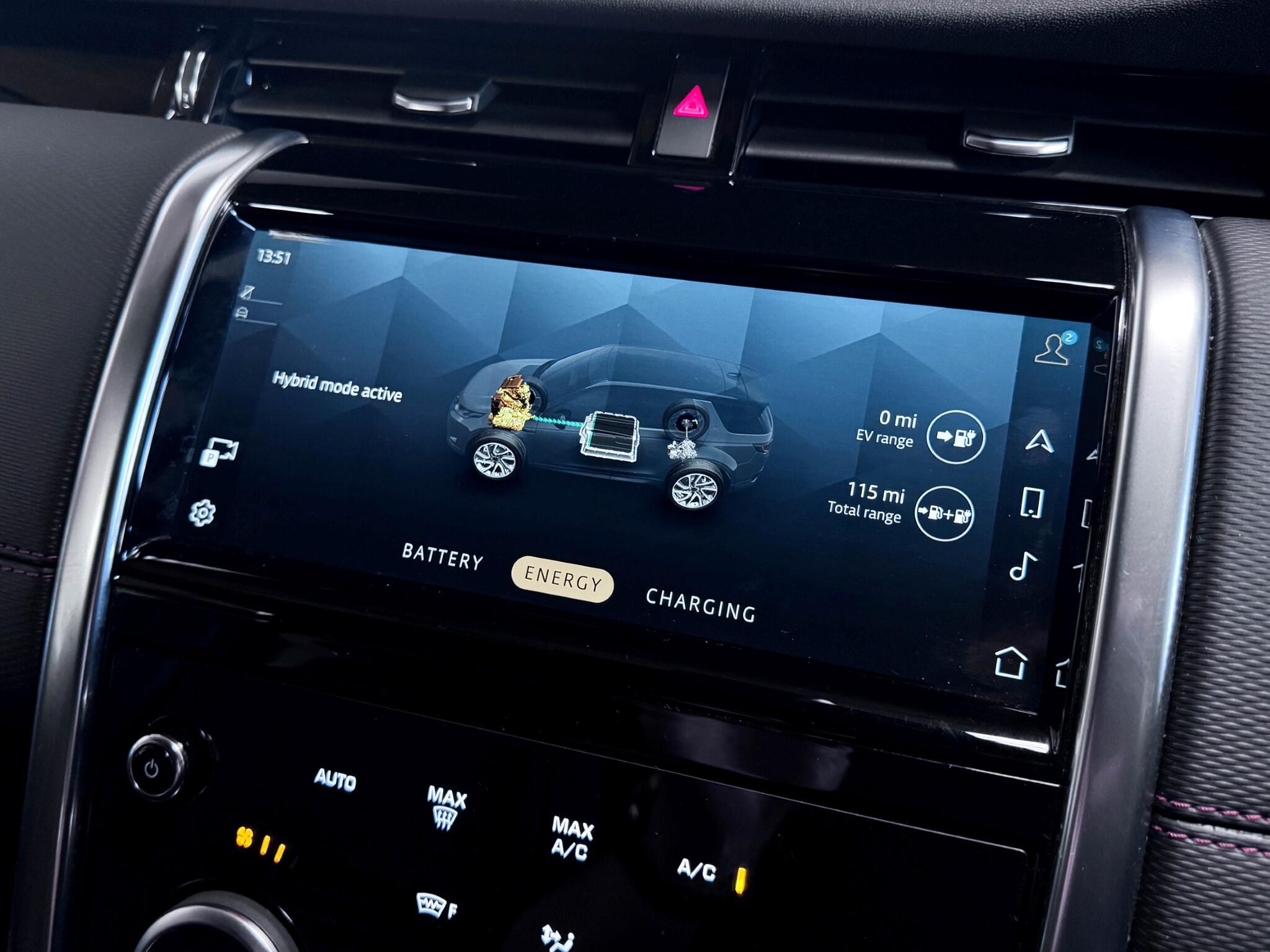 Land Rover Discovery Sport view 43