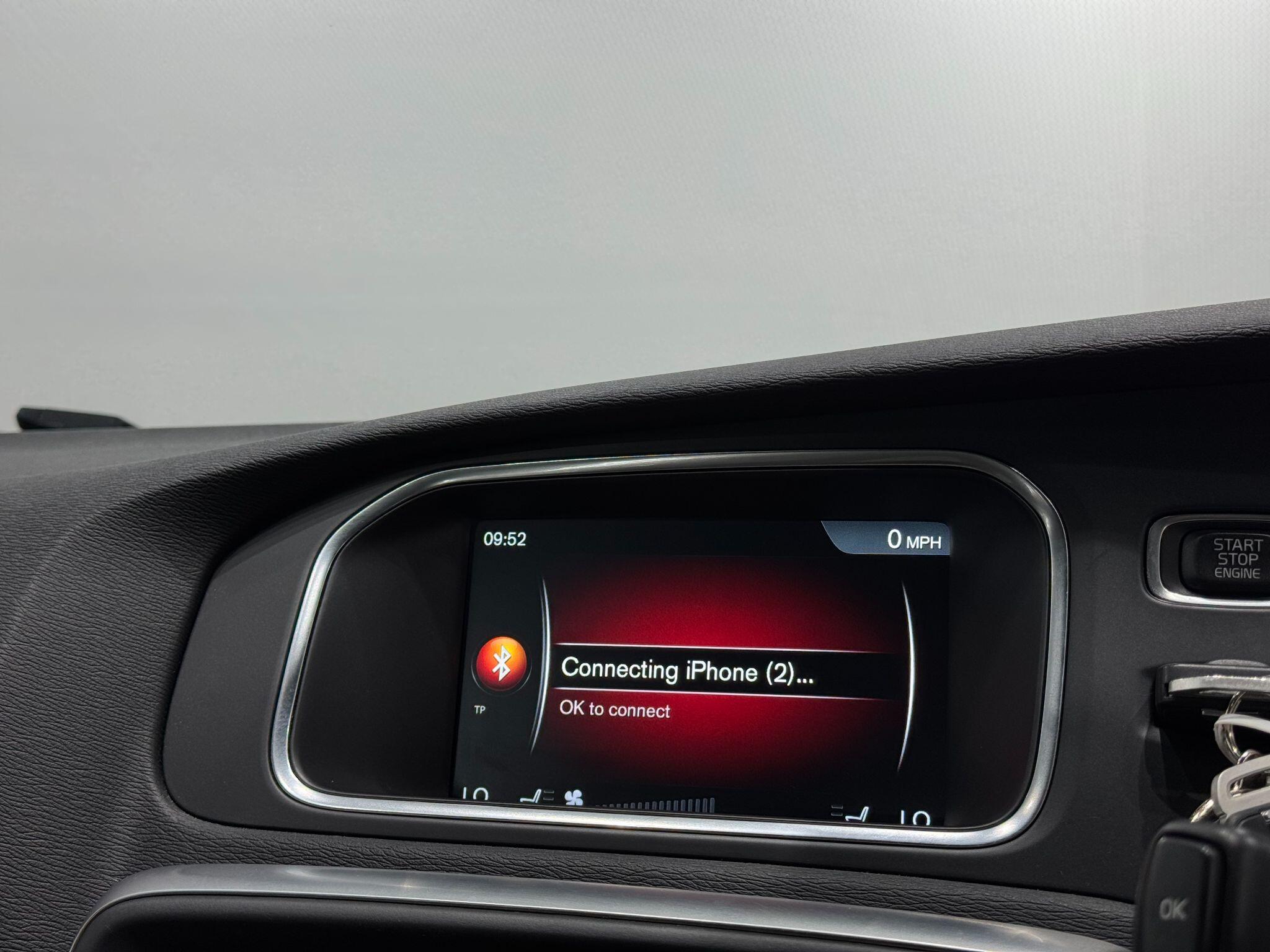 Volvo V40 view 18