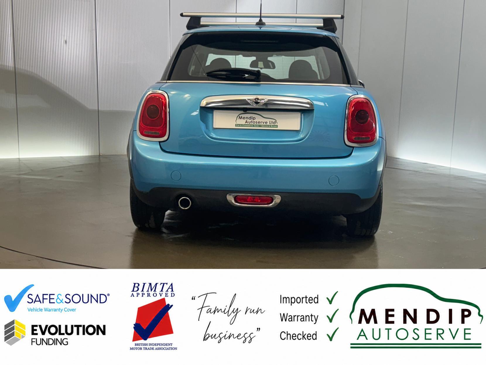 Mini Hatch view 21