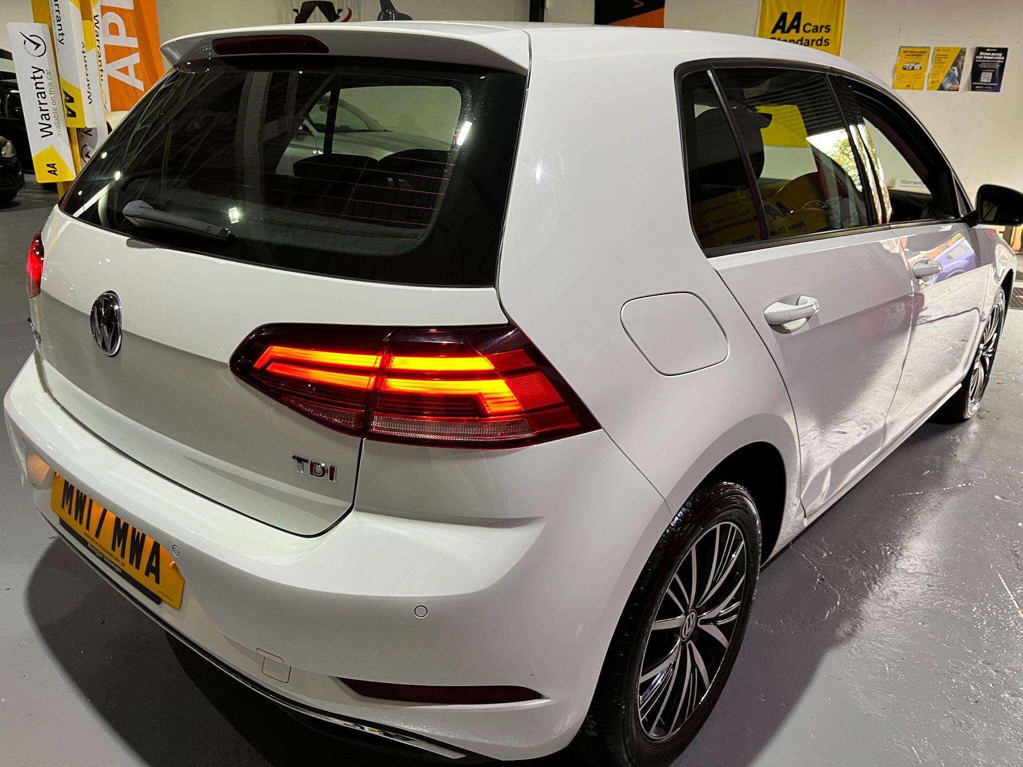 Volkswagen Golf view 7