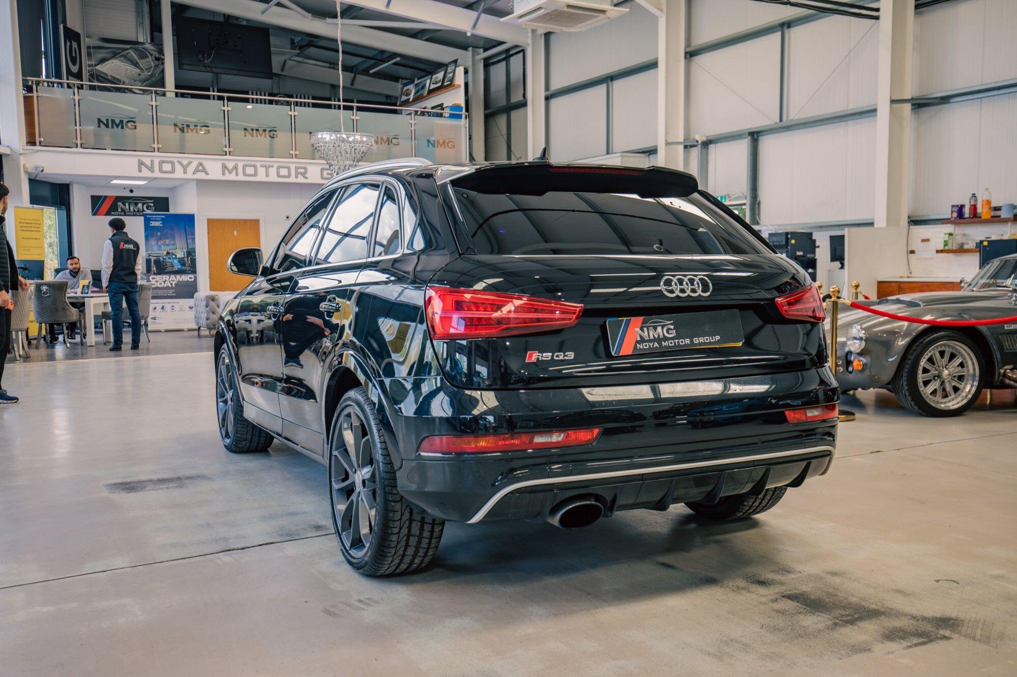 Audi RS Q3 view 28