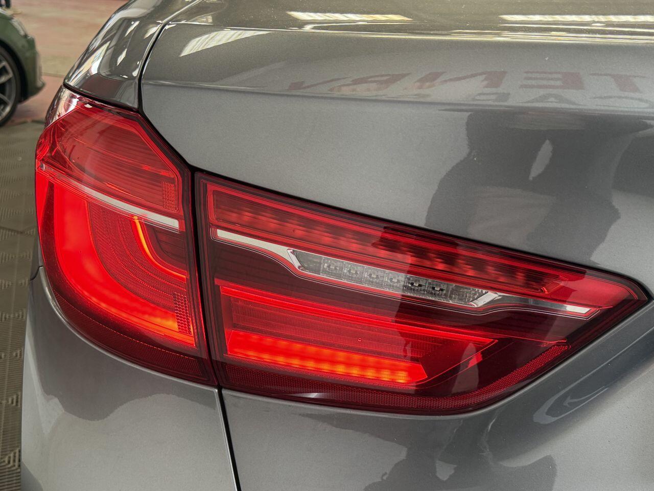 BMW X6 view 28