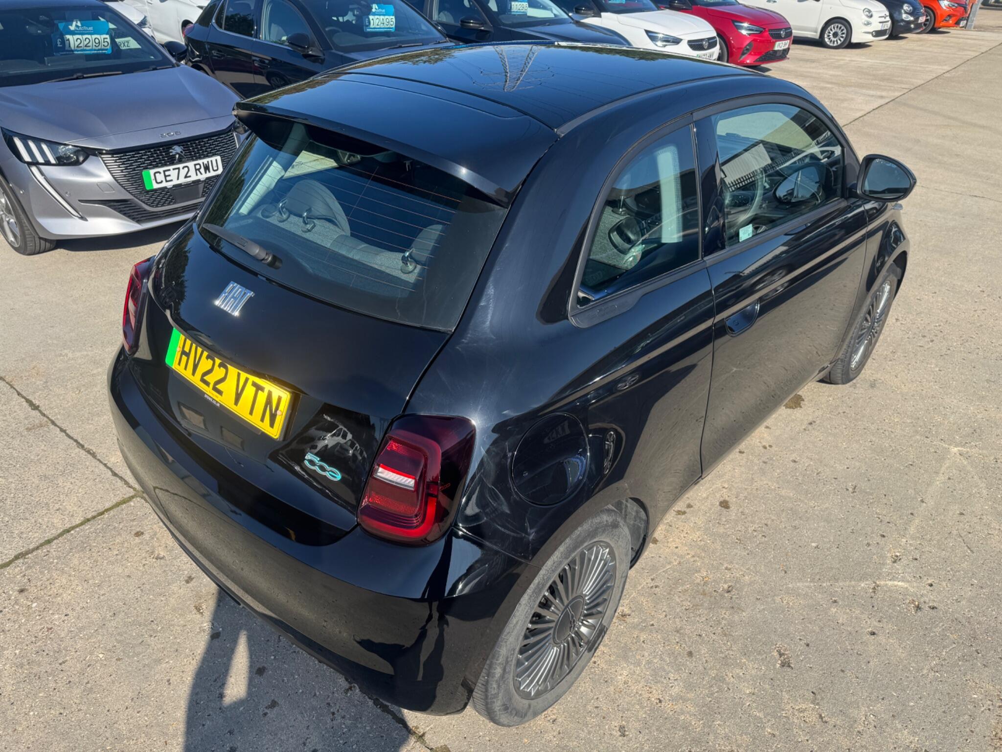 Fiat 500e view 13