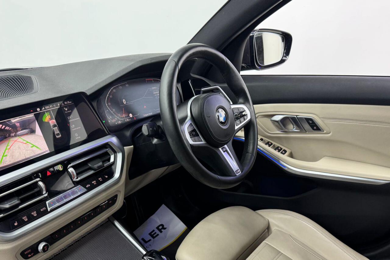 BMW 3 Series view 46