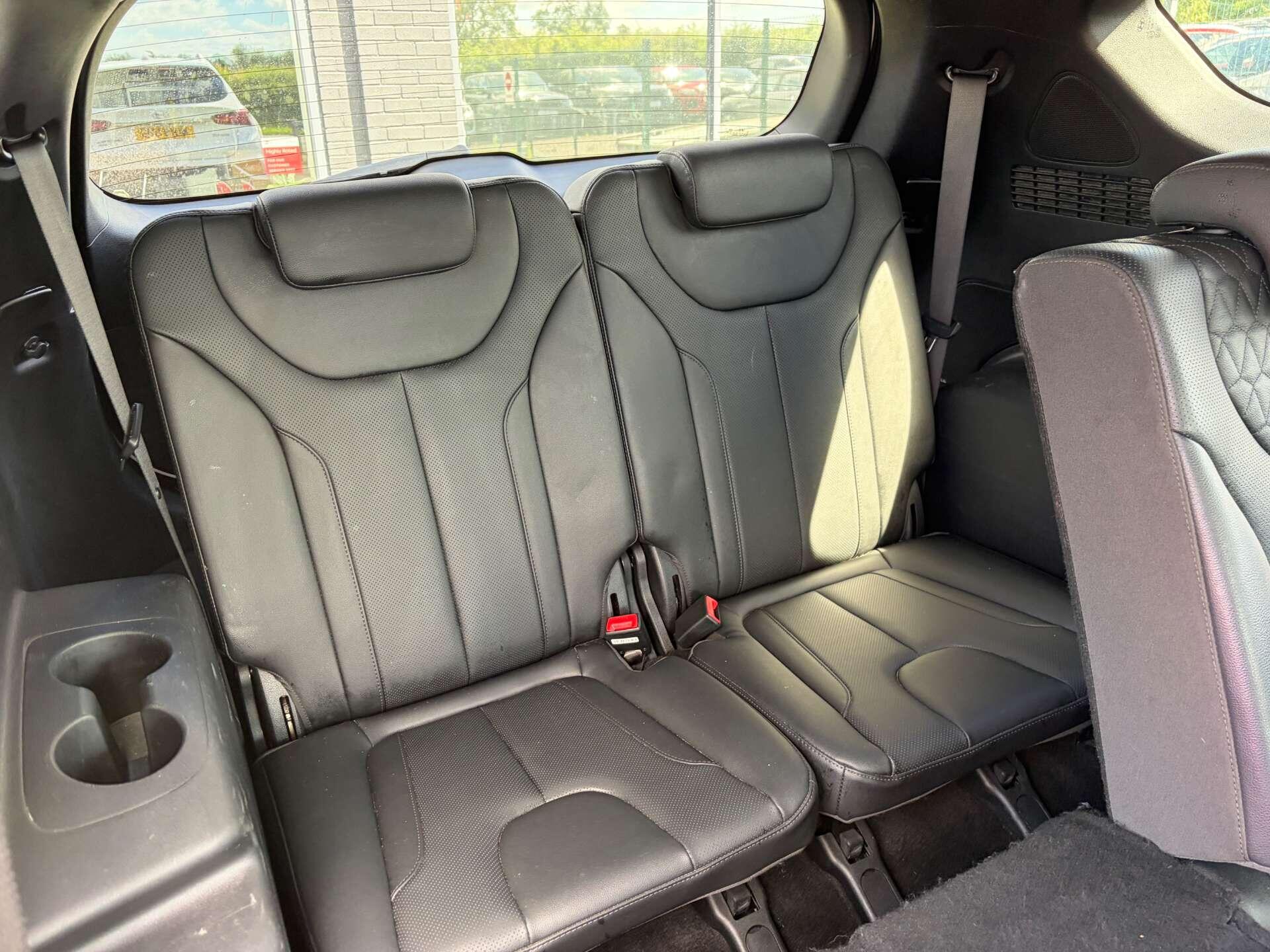 Hyundai Santa Fe view 29
