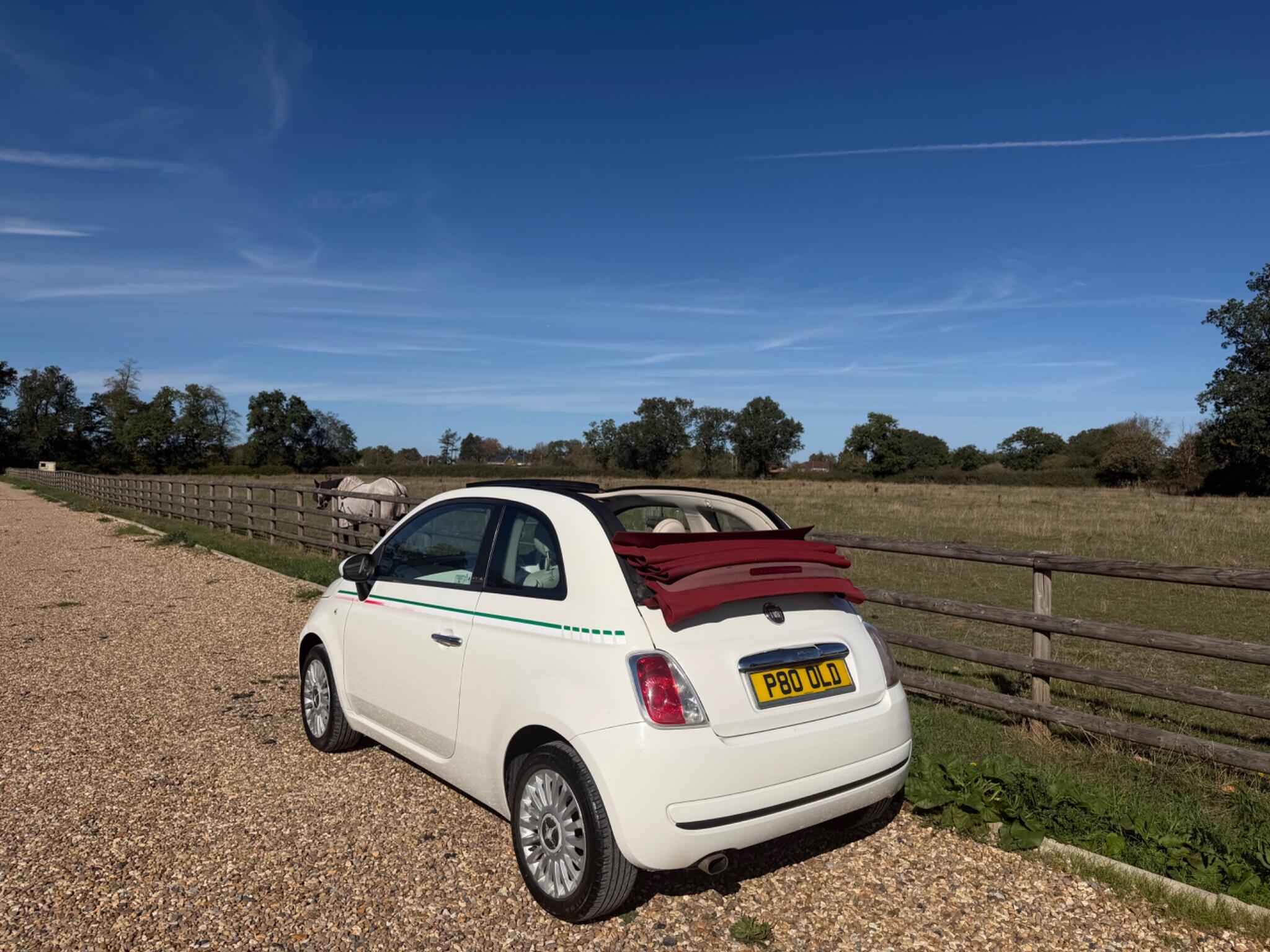 Fiat 500C view 3