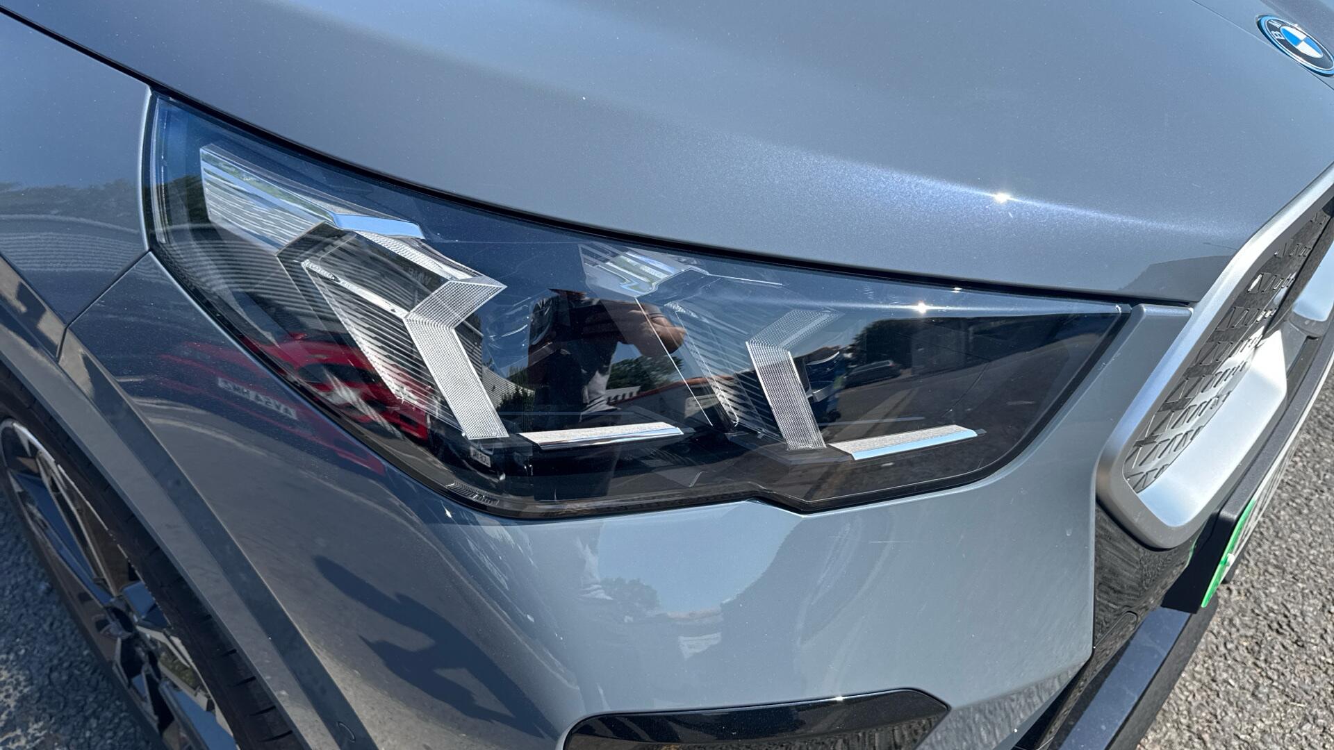 BMW iX2 view 23