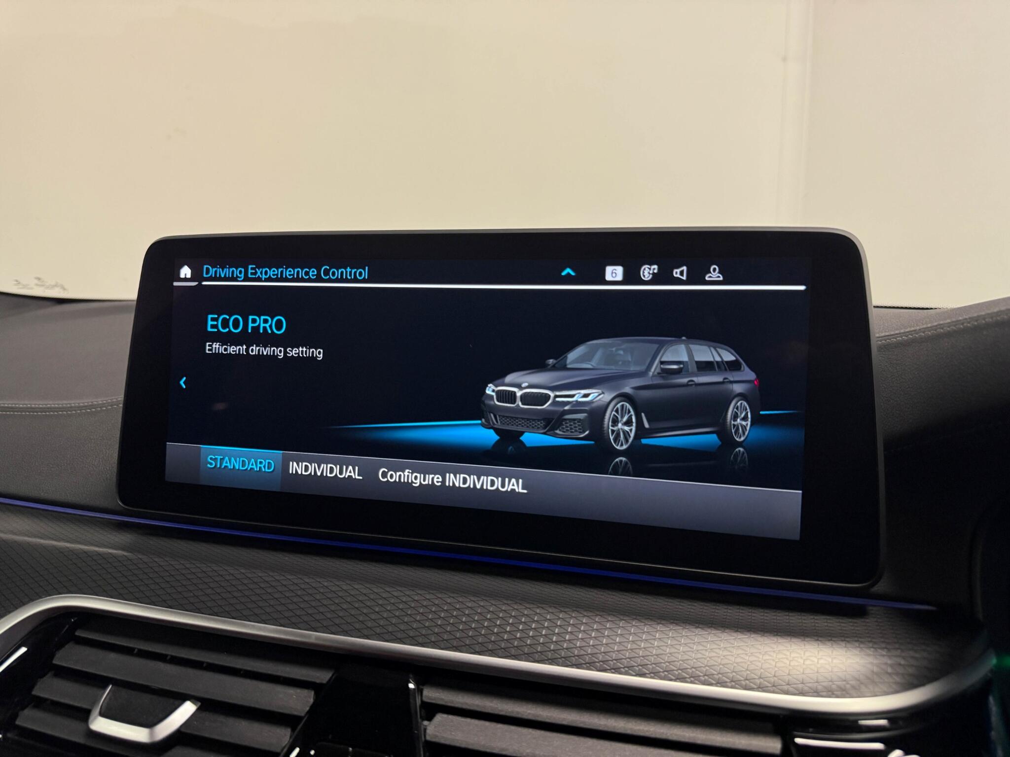 BMW 5 Series view 58