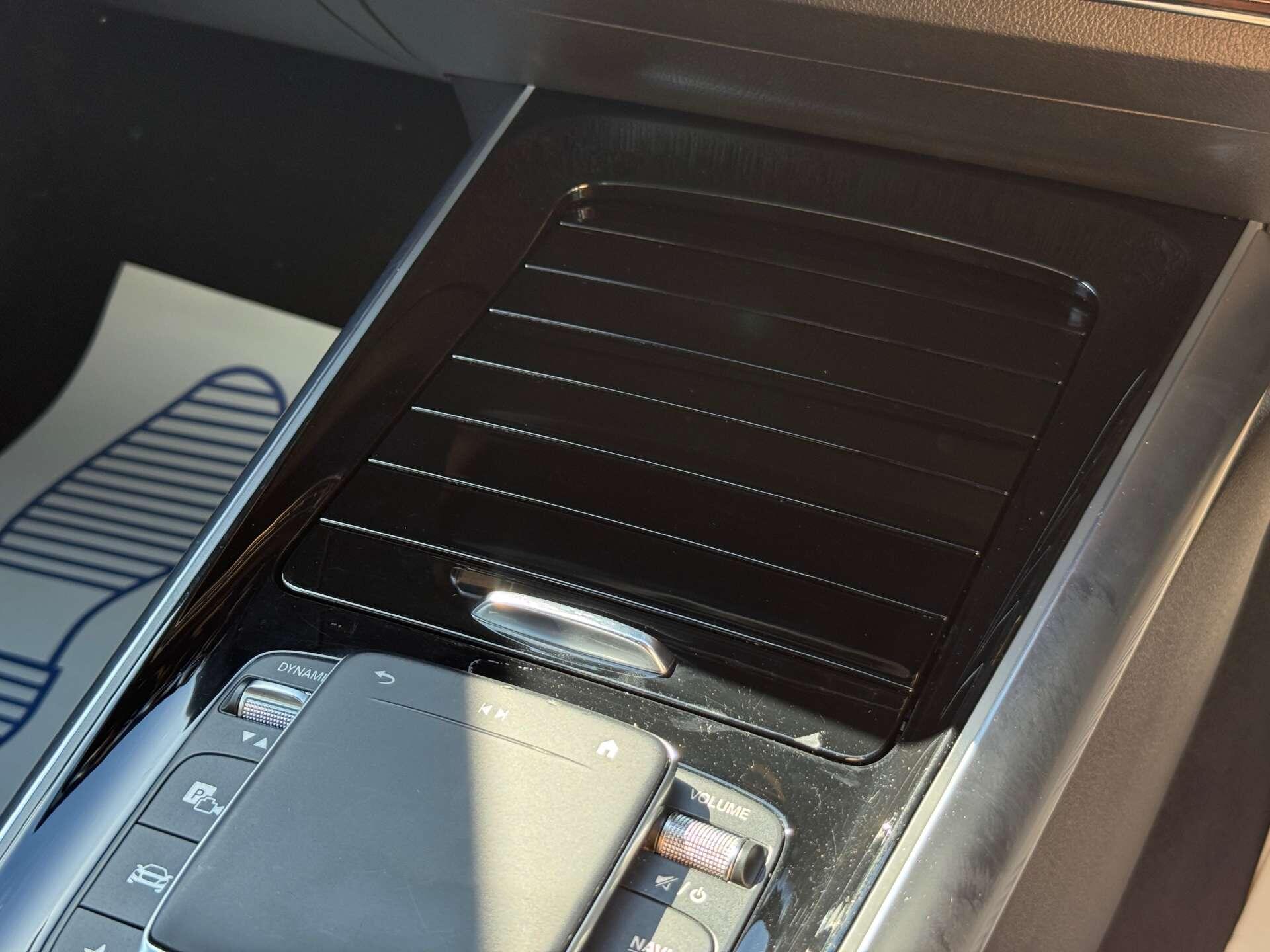 Mercedes-Benz EQA view 58