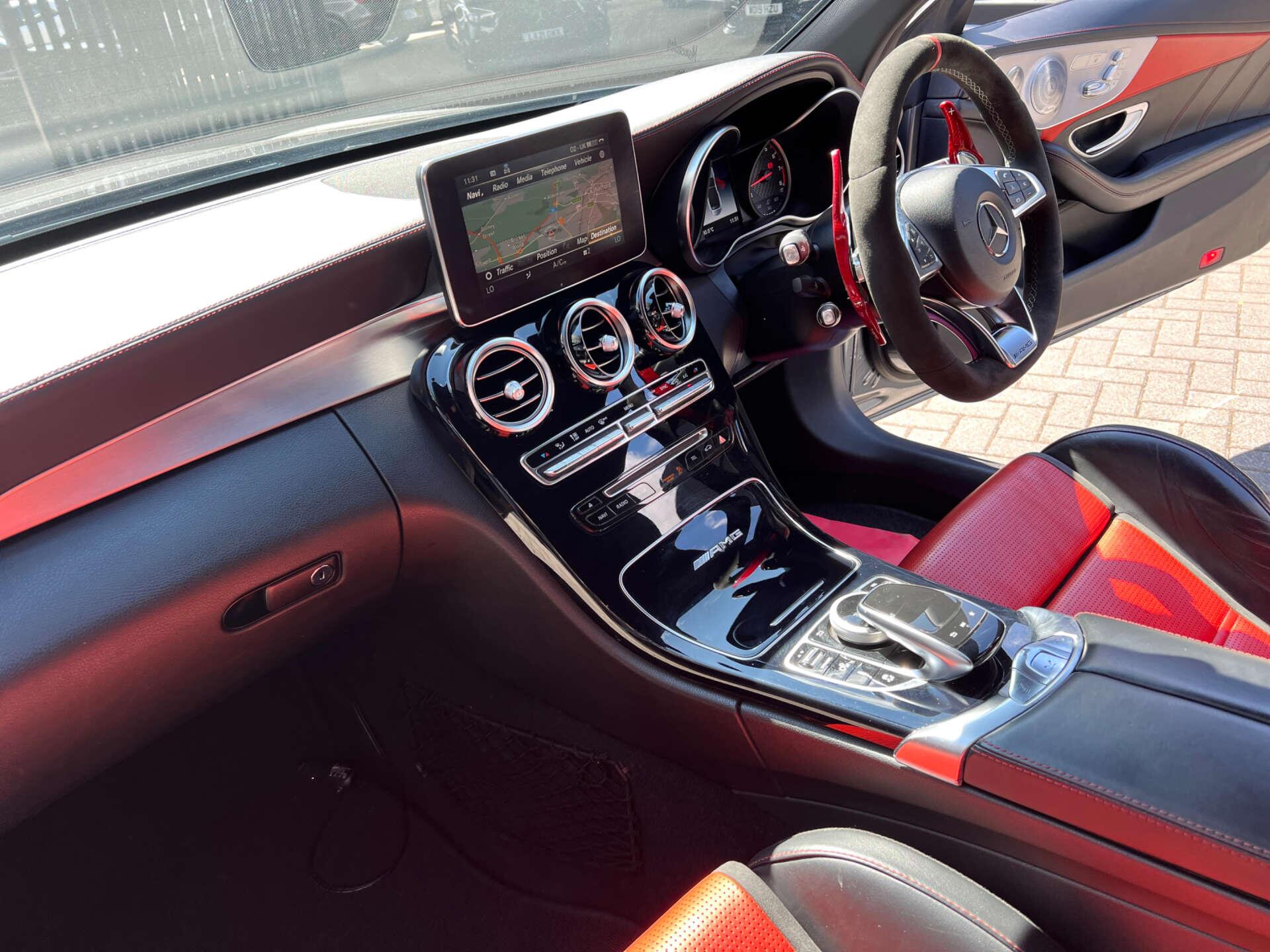 Mercedes-Benz C Class view 25