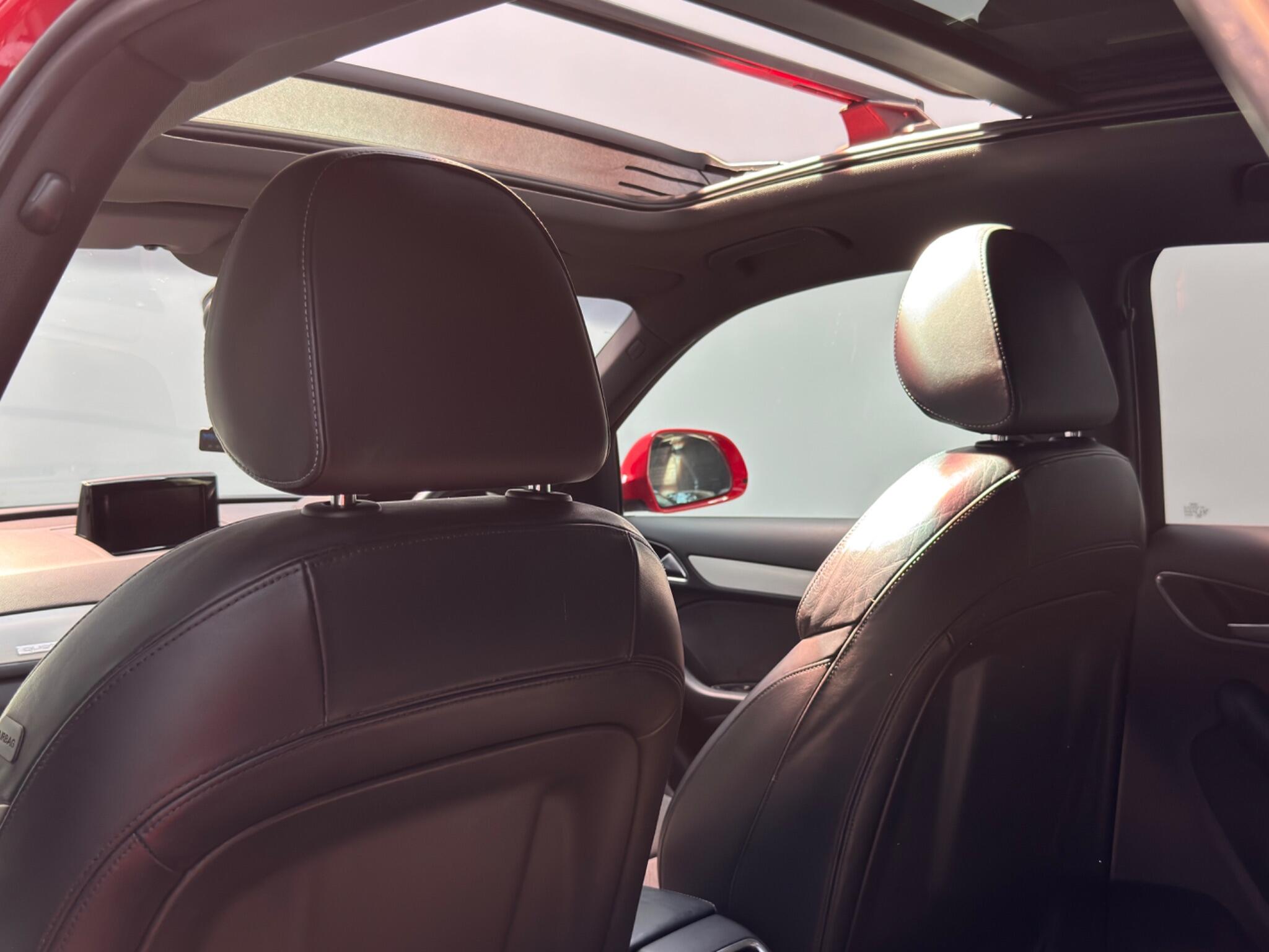 Audi Q3 view 38