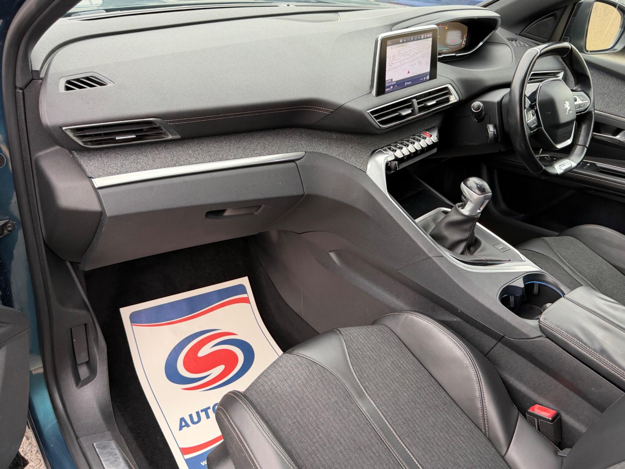 Peugeot 5008 view 35