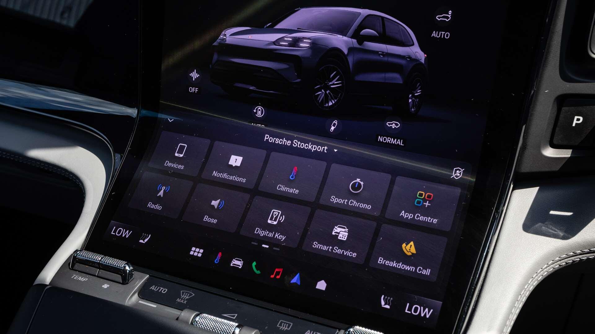 Porsche Cayenne view 25