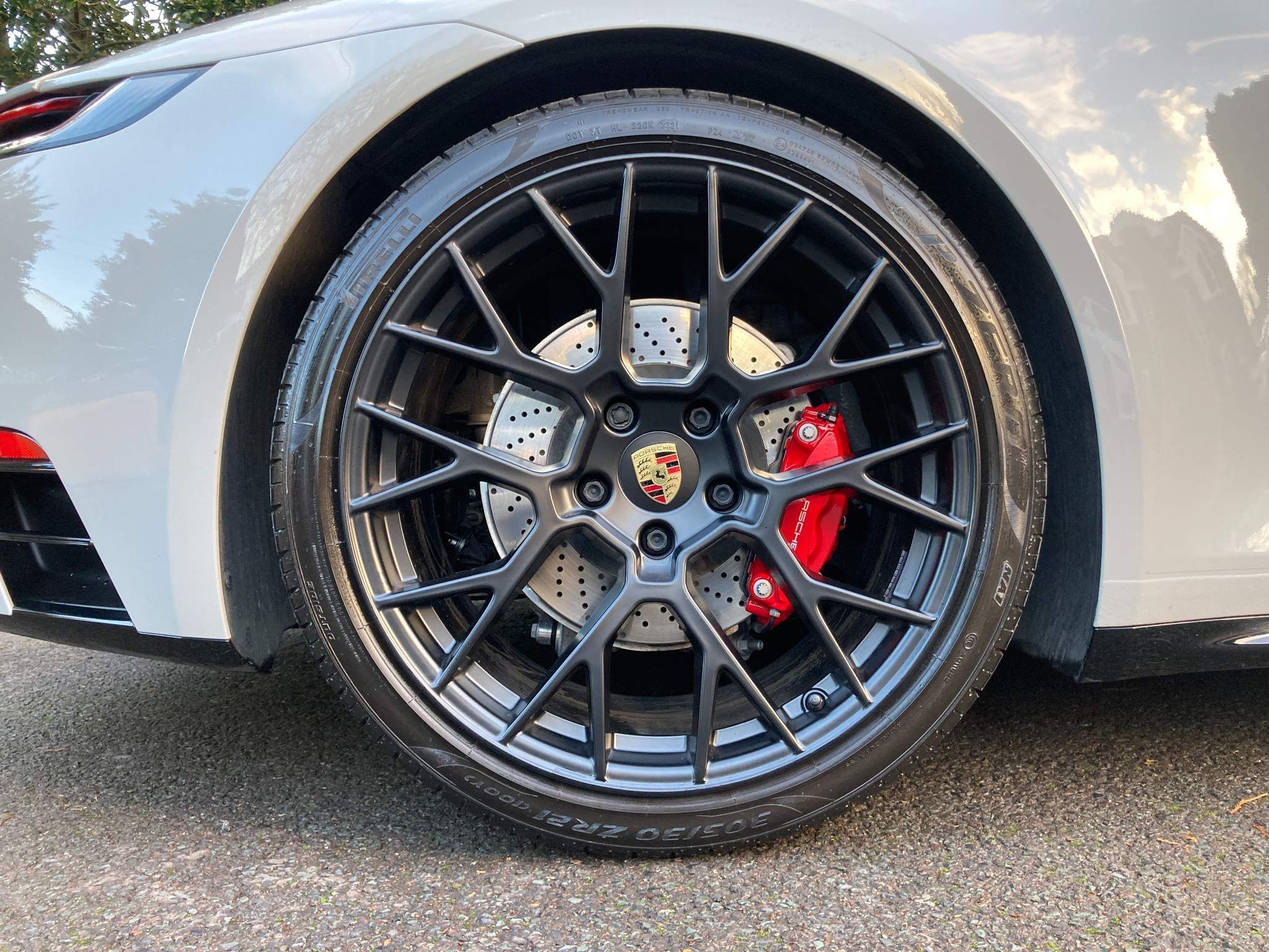 Porsche 911 view 36