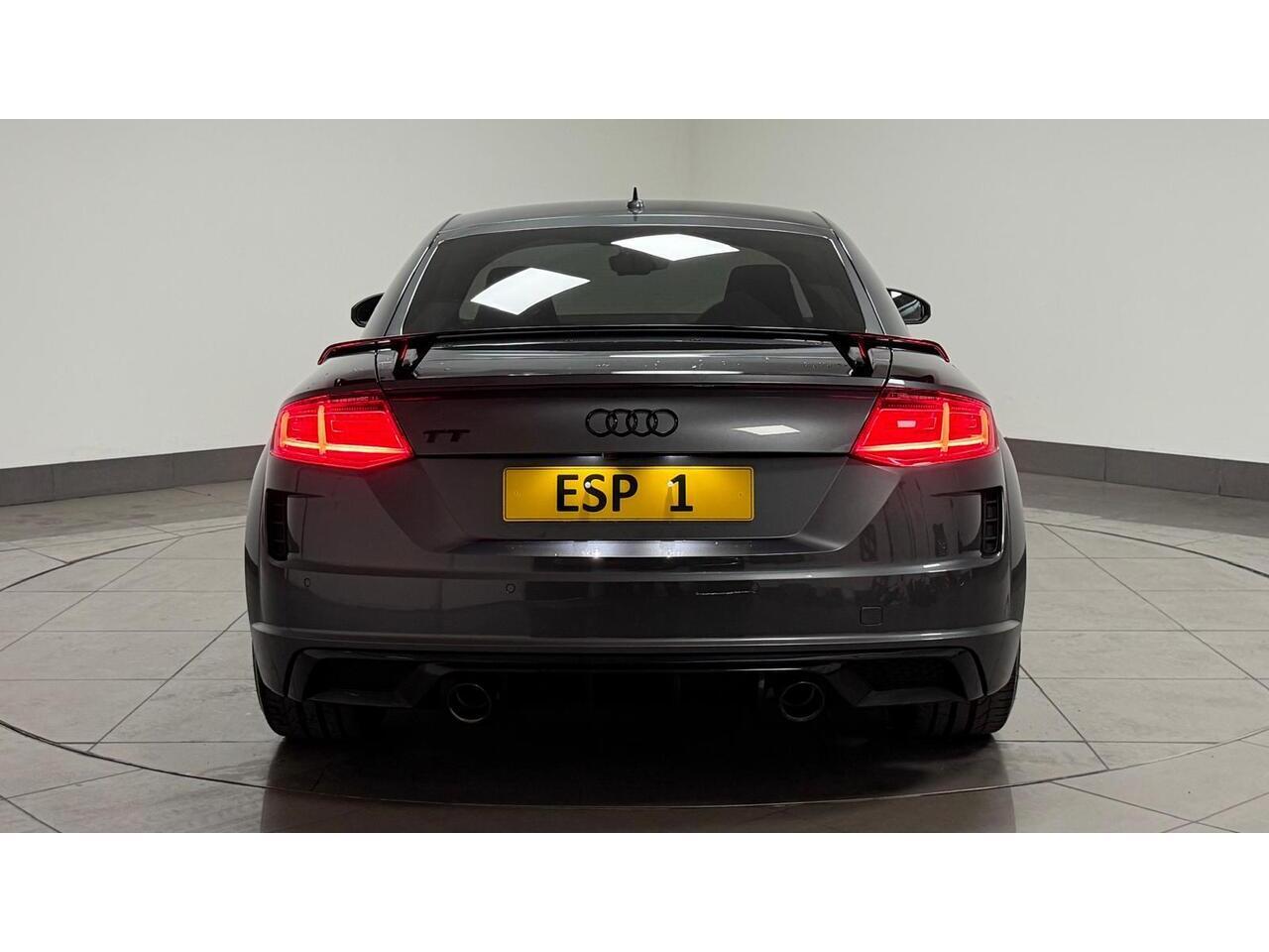 Audi TT view 7
