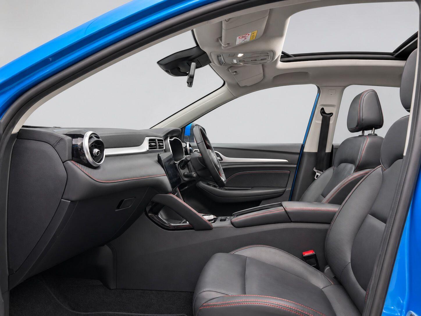 MG ZS view 32