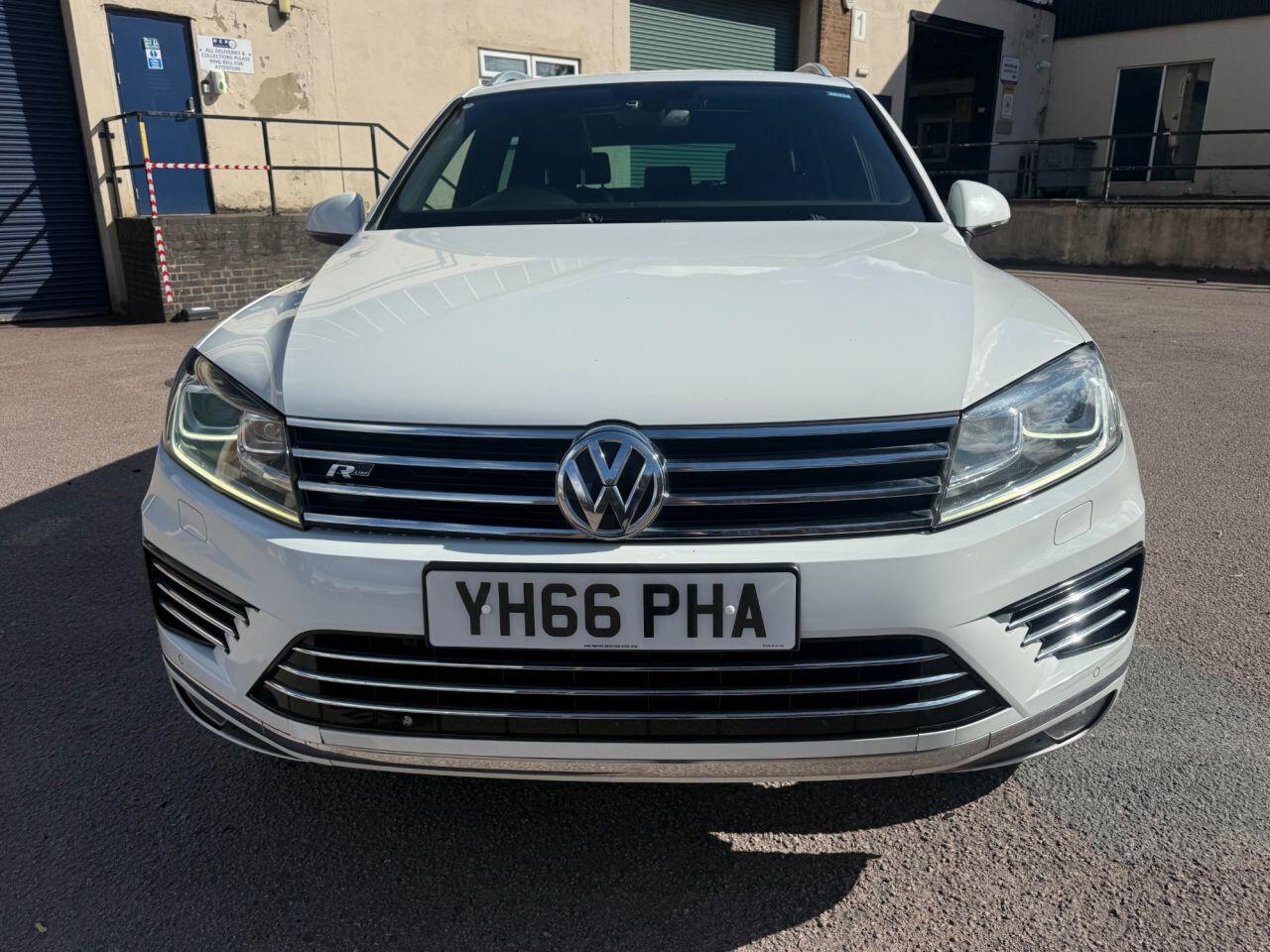 Volkswagen Touareg view 39