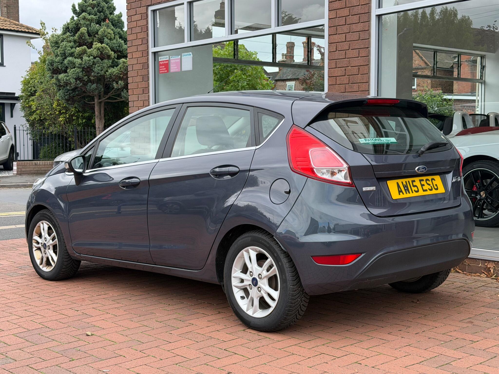Ford Fiesta view 3
