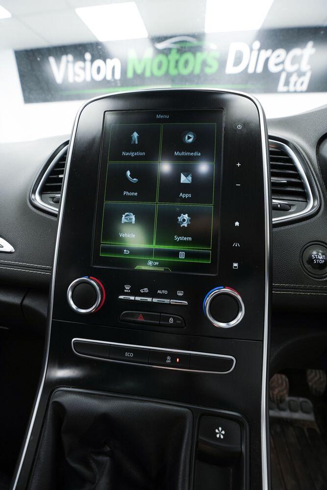 Renault Grand Scenic view 18