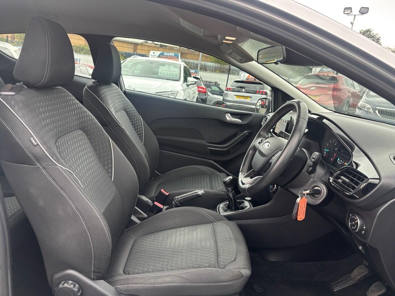 Ford Fiesta view 10