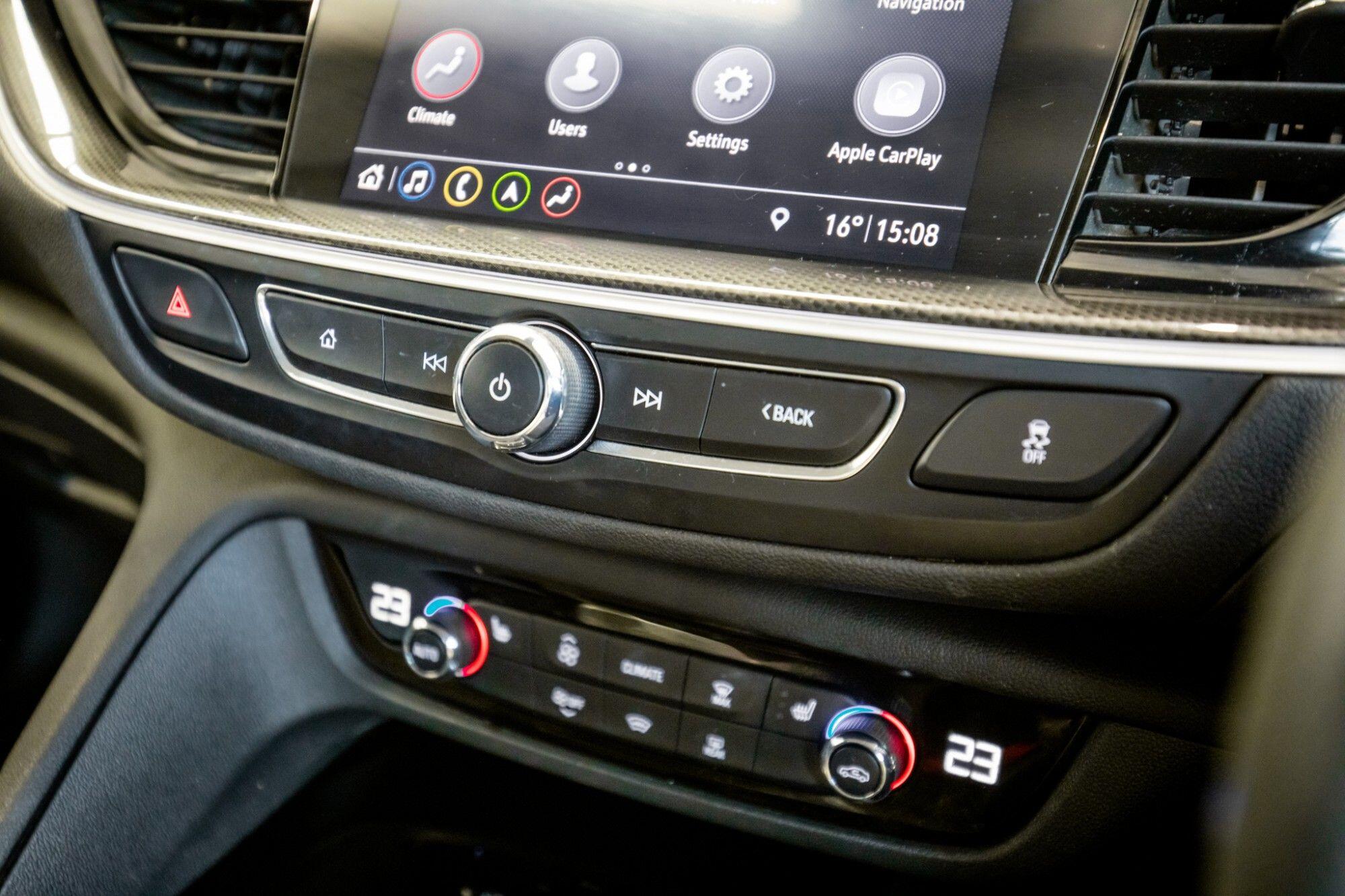 Vauxhall Insignia view 26