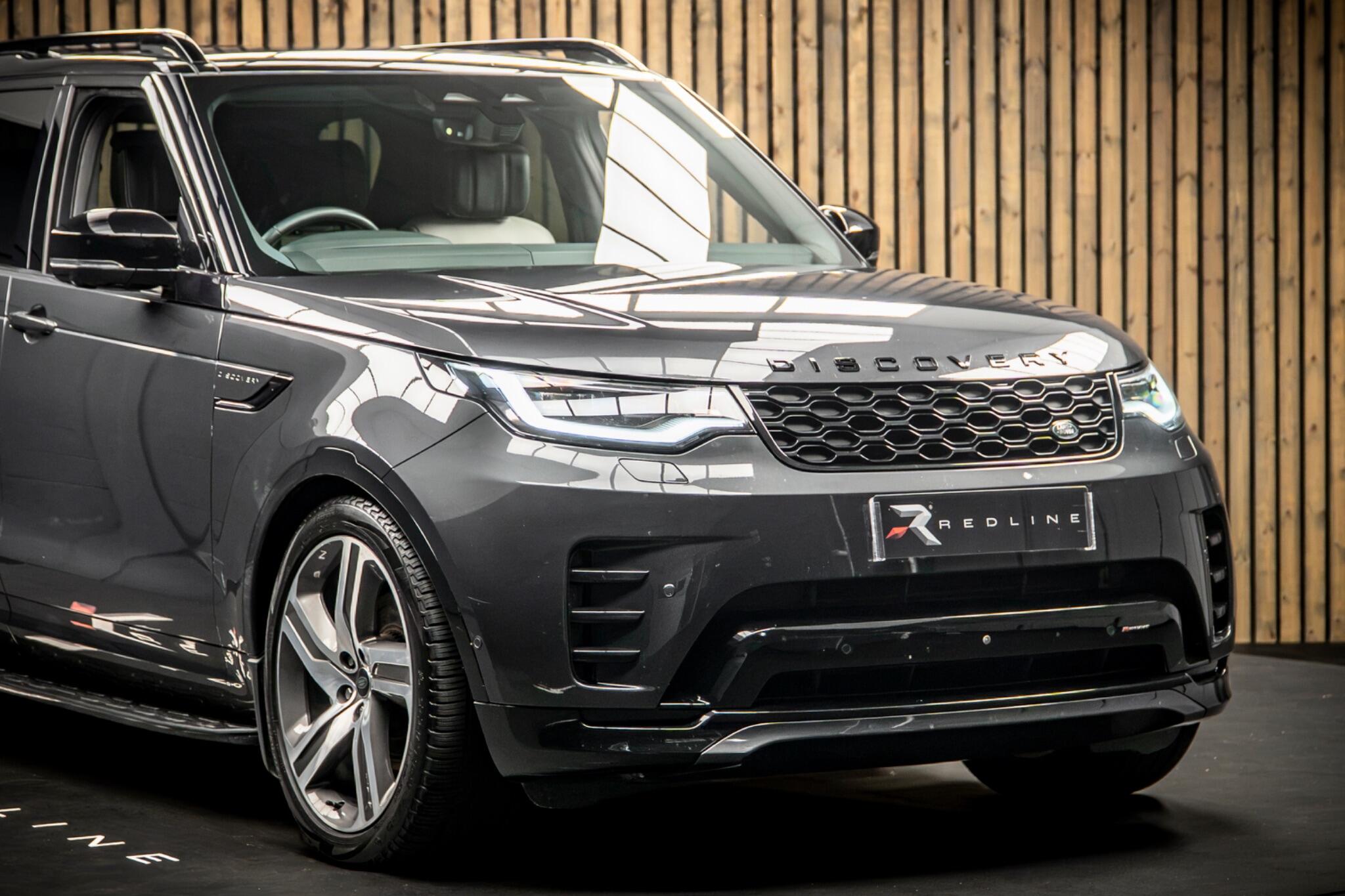 Land Rover Discovery view 12