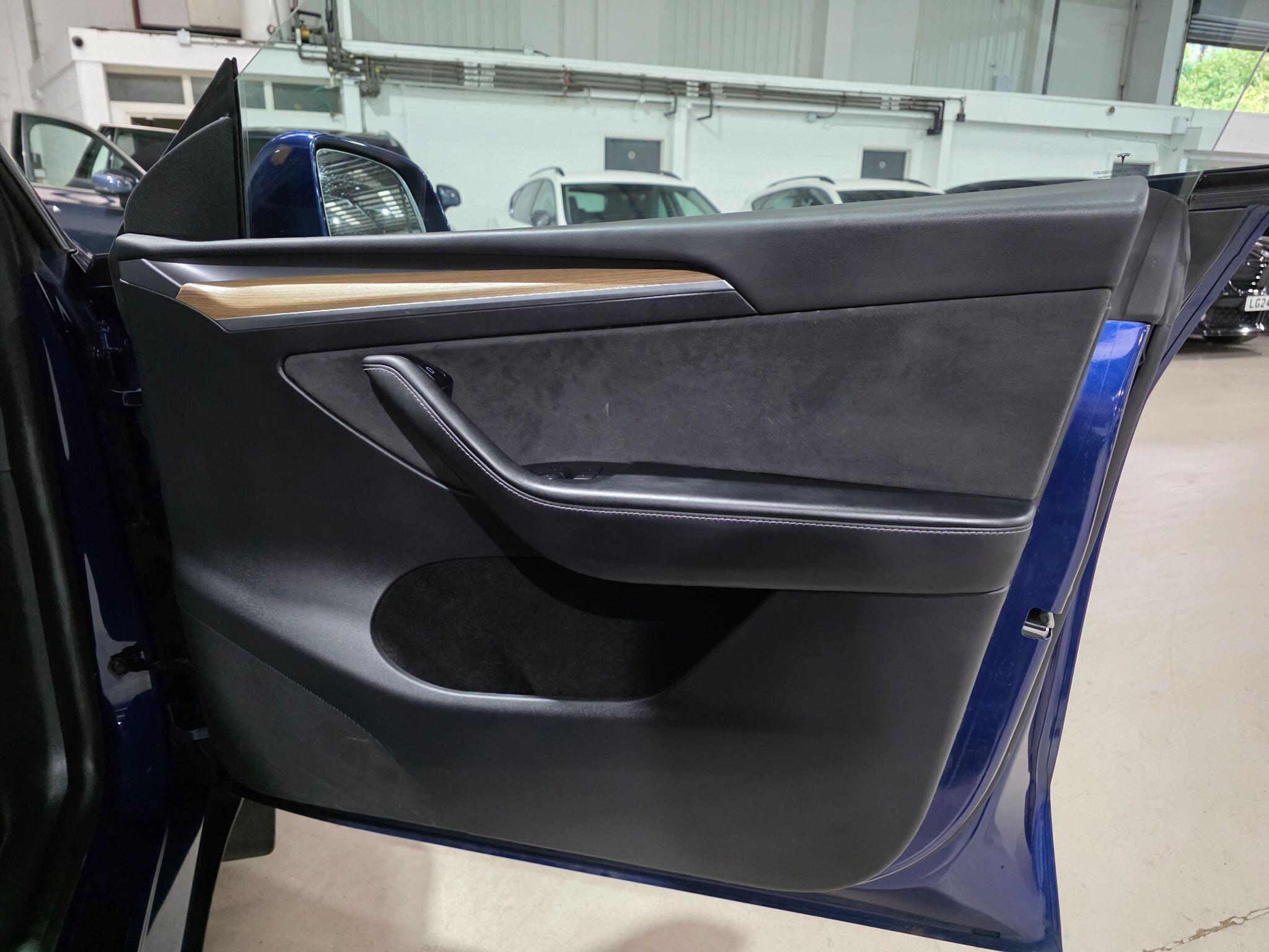 Tesla Model Y view 14
