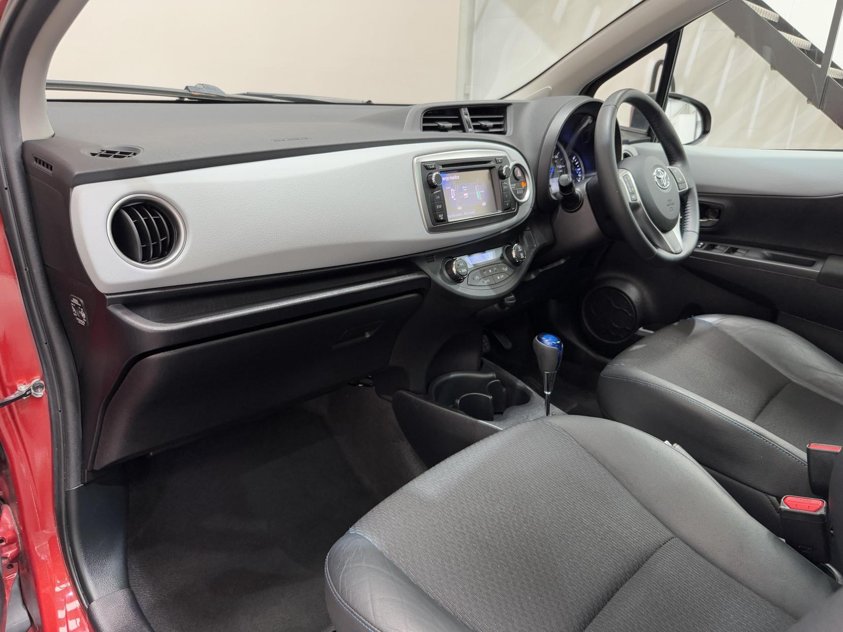 Toyota Yaris view 38