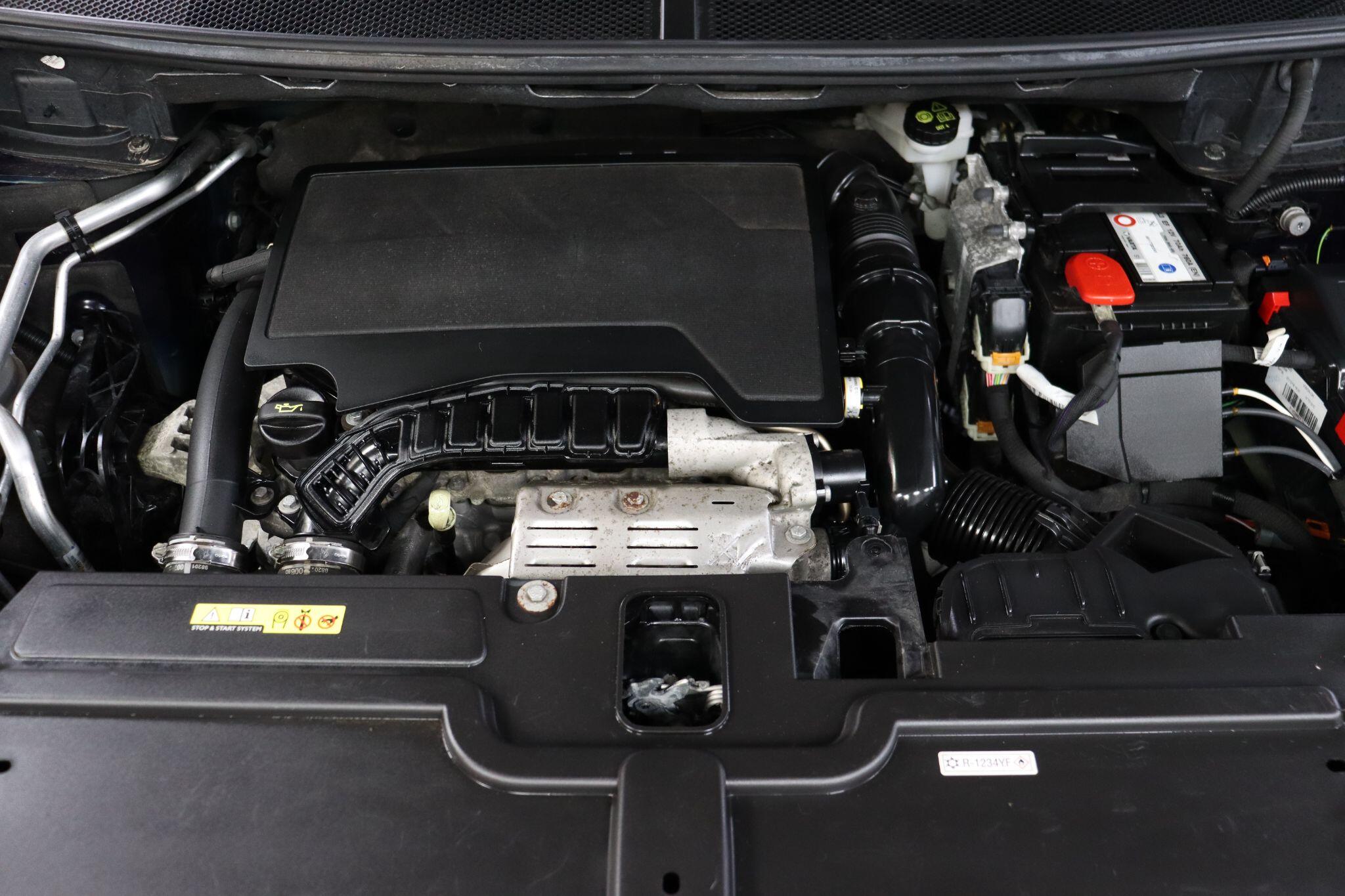 Vauxhall Grandland X view 45