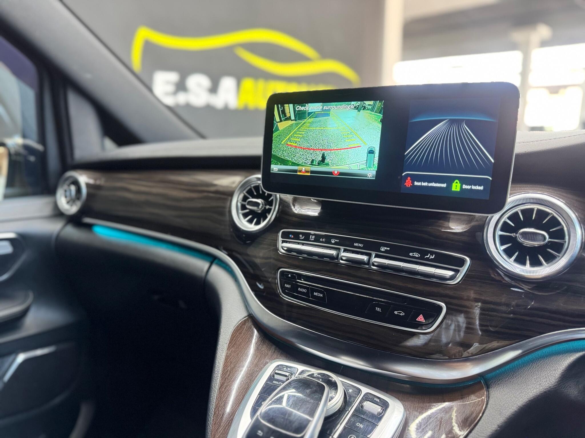 Mercedes-Benz V-Class view 54