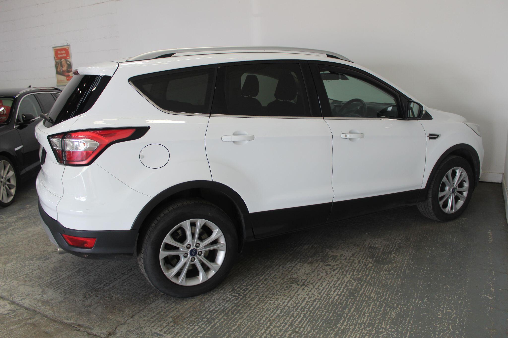 Ford Kuga view 11