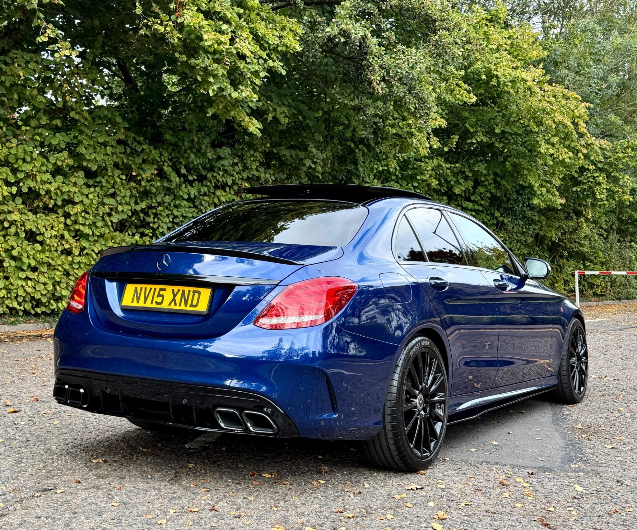 Mercedes-Benz C-Class view 17