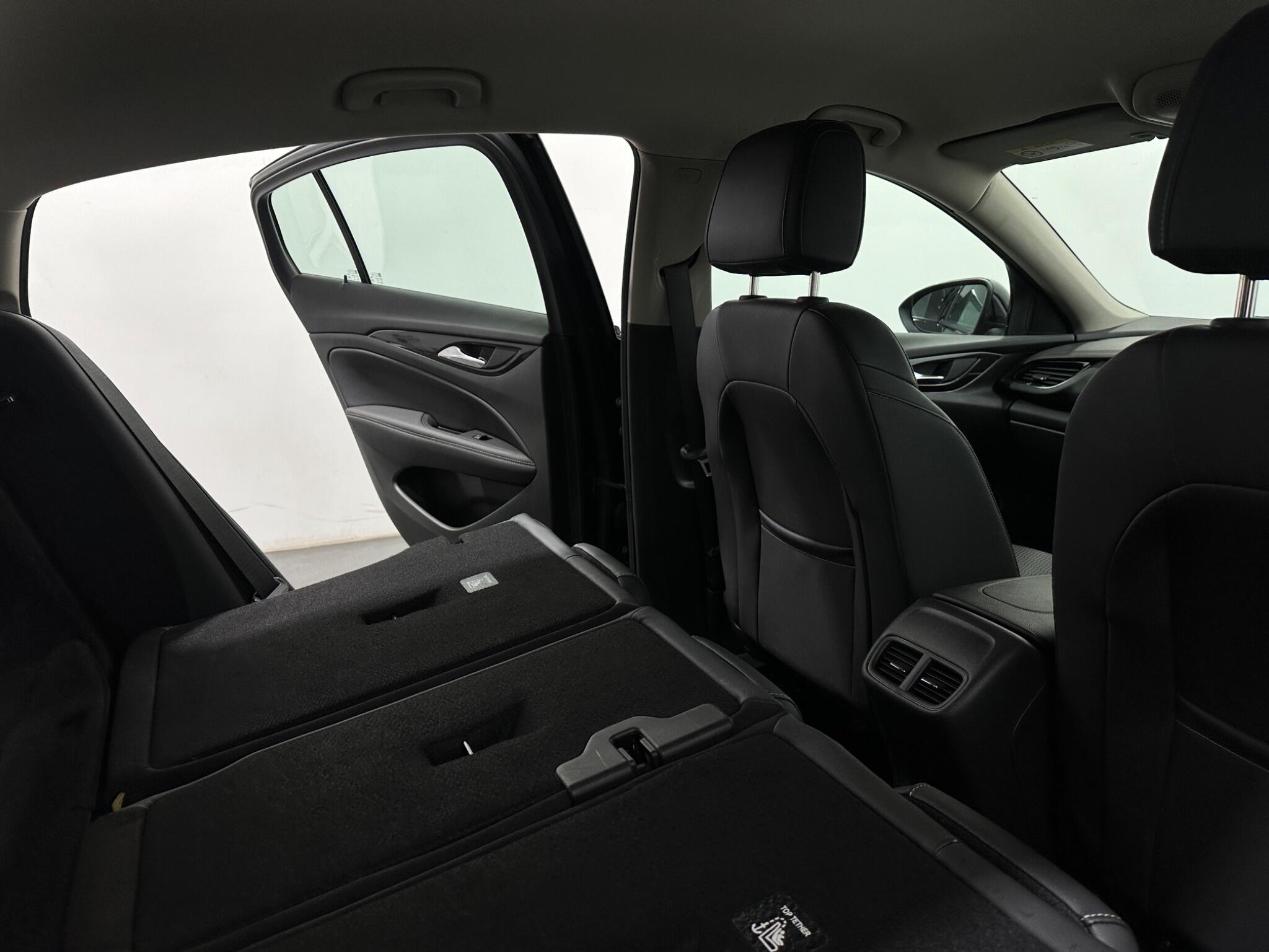 Vauxhall Insignia view 44