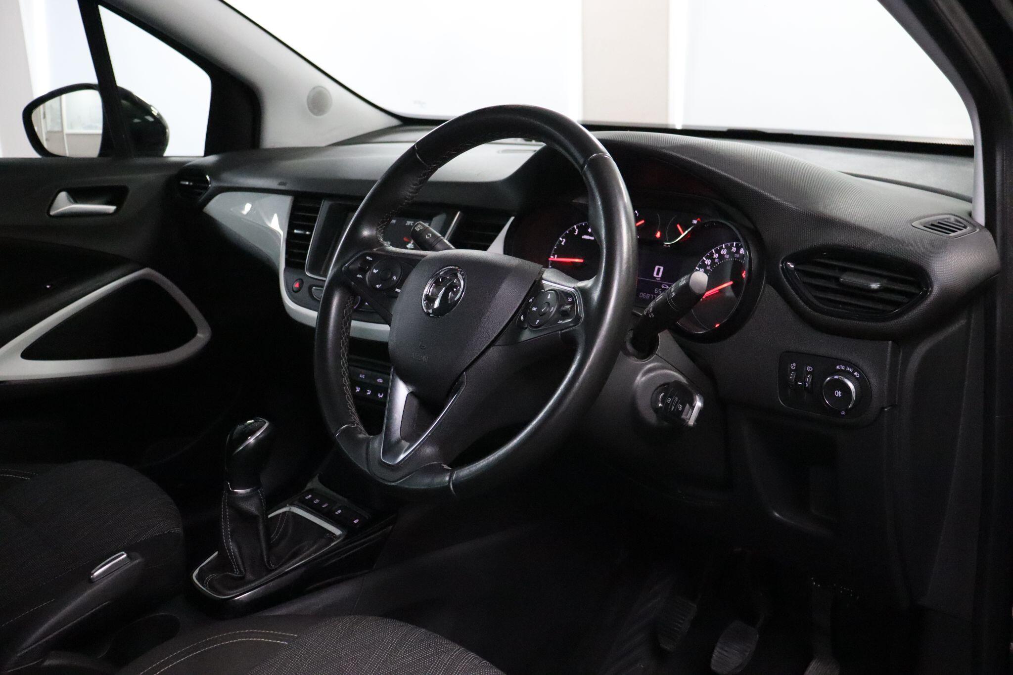 Vauxhall Crossland X view 5