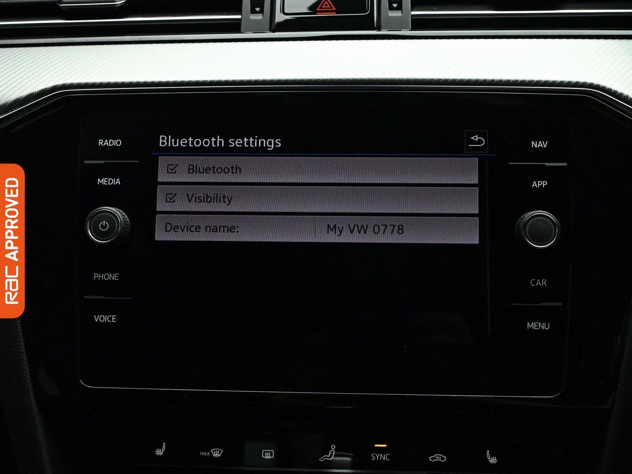 Volkswagen Passat view 14