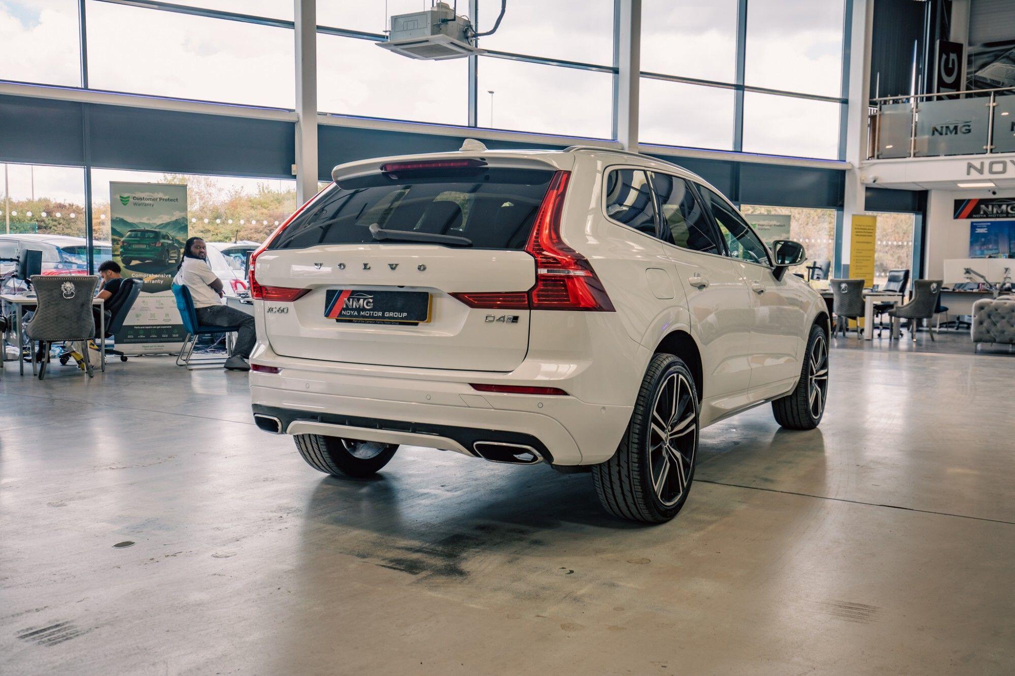 Volvo XC60 view 27
