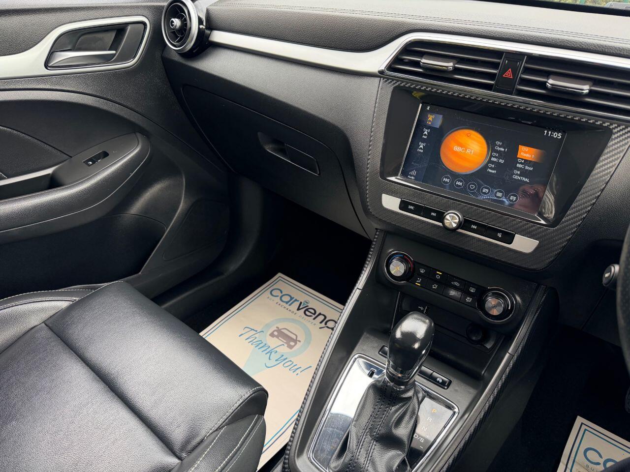 MG ZS view 32