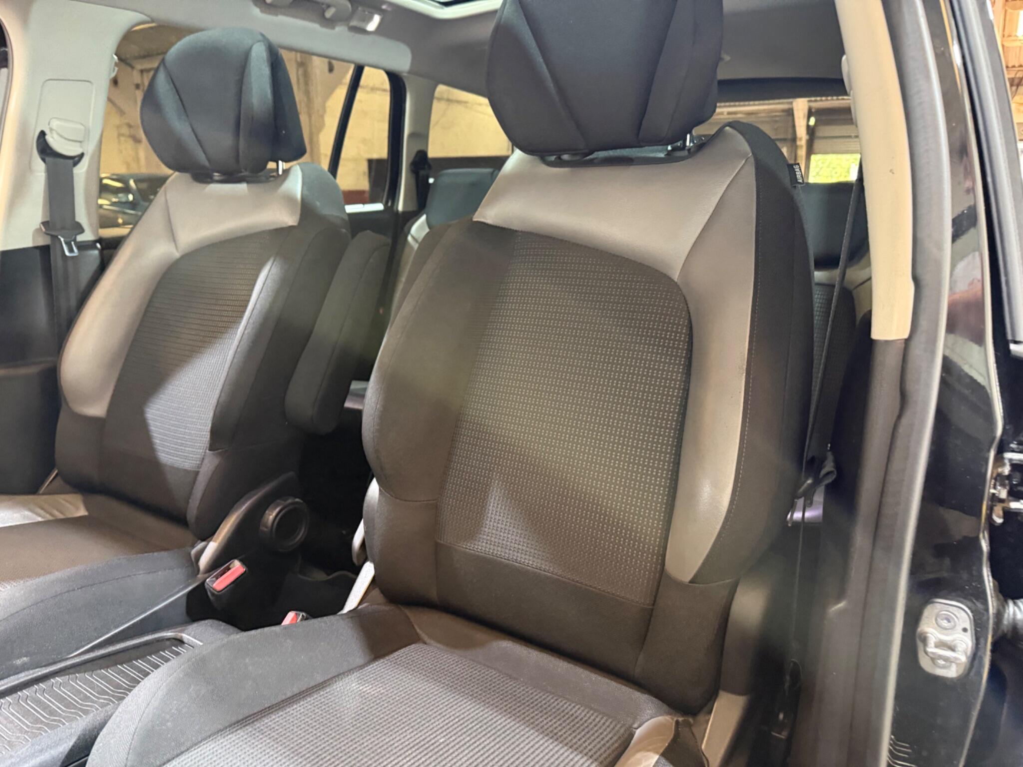 Citroen Grand C4 Picasso view 27