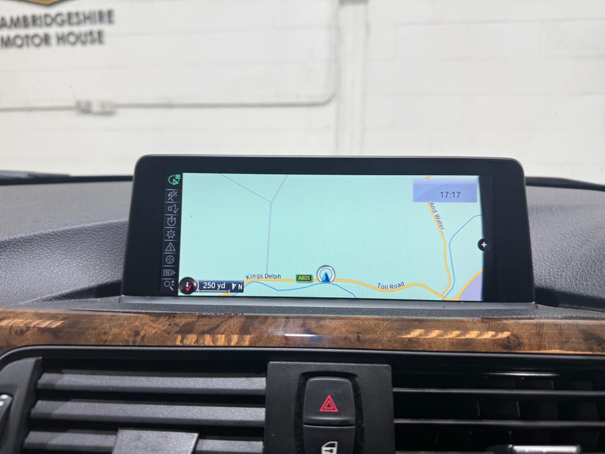 BMW 3 Series view 23