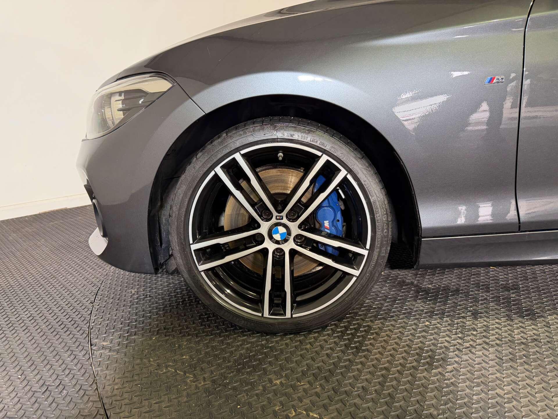 BMW 1 Series view 61